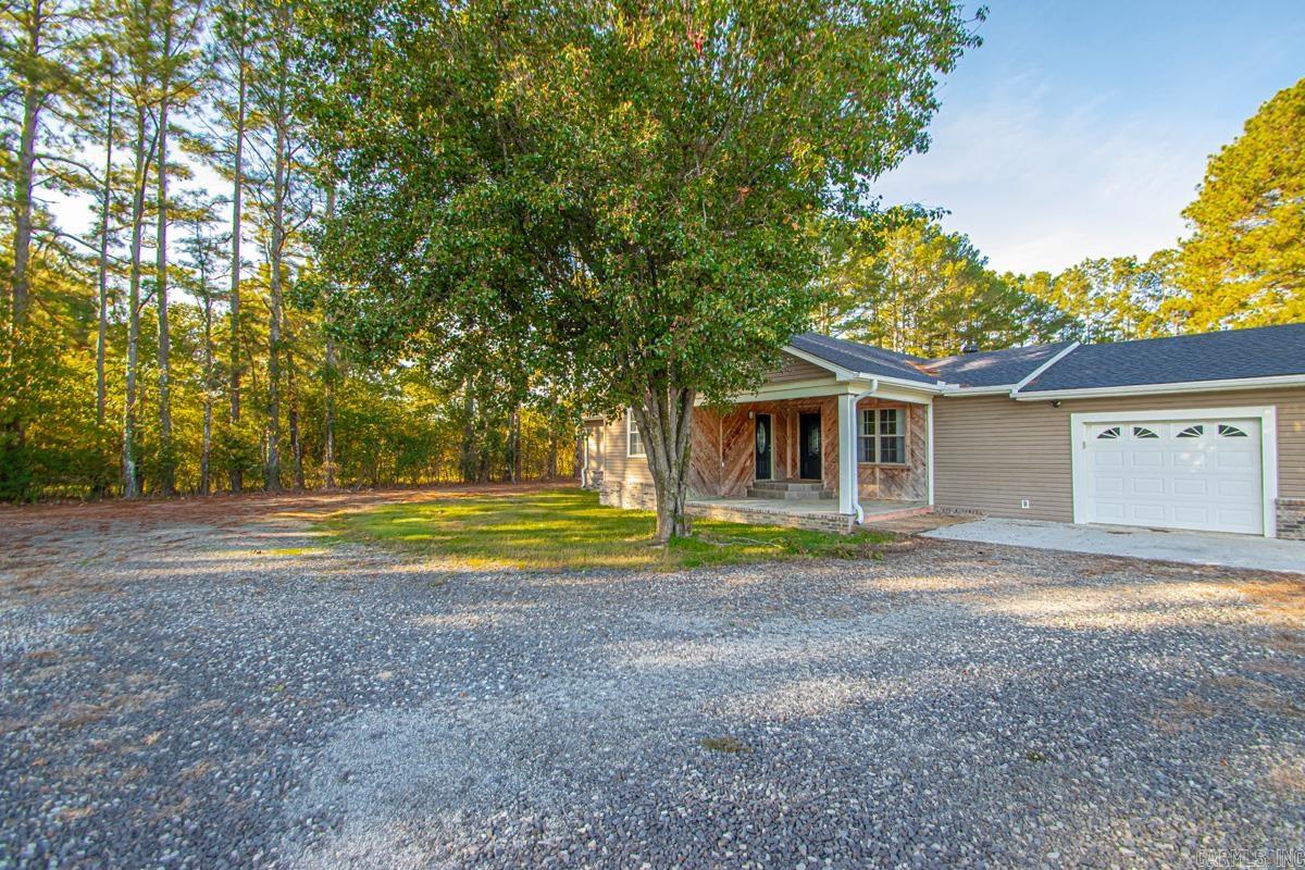 3426 Highway 5  El Paso, AR