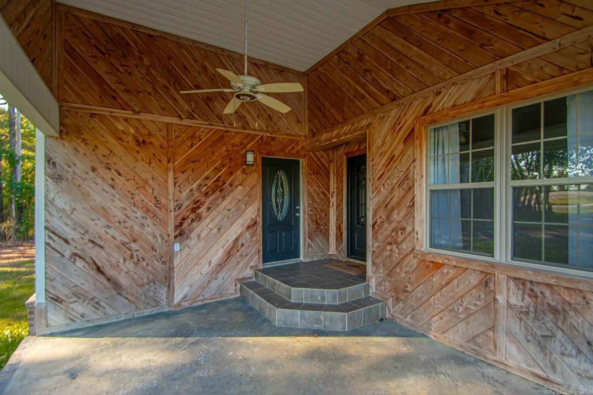 3426 Highway 5  El Paso, AR