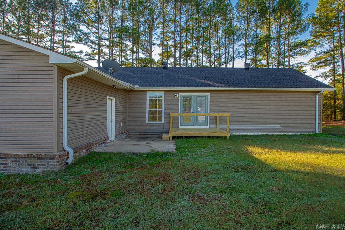 3426 Highway 5  El Paso, AR