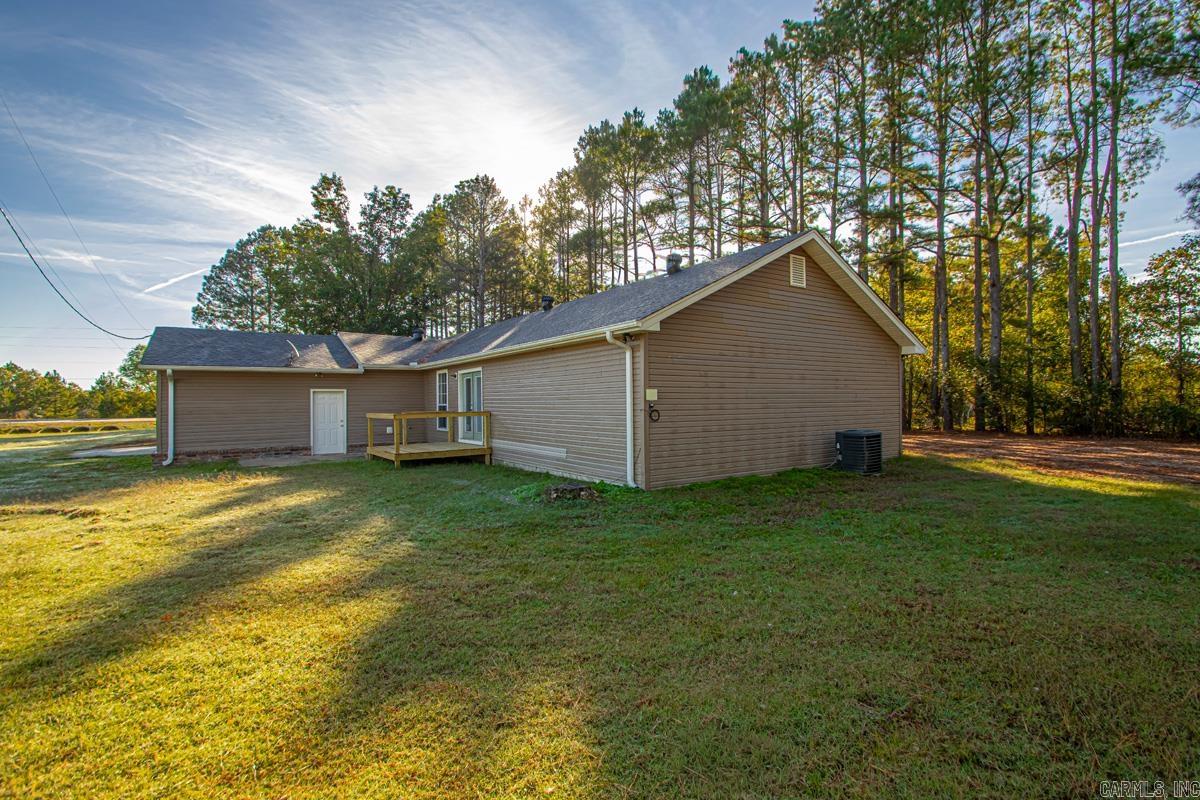 3426 Highway 5  El Paso, AR