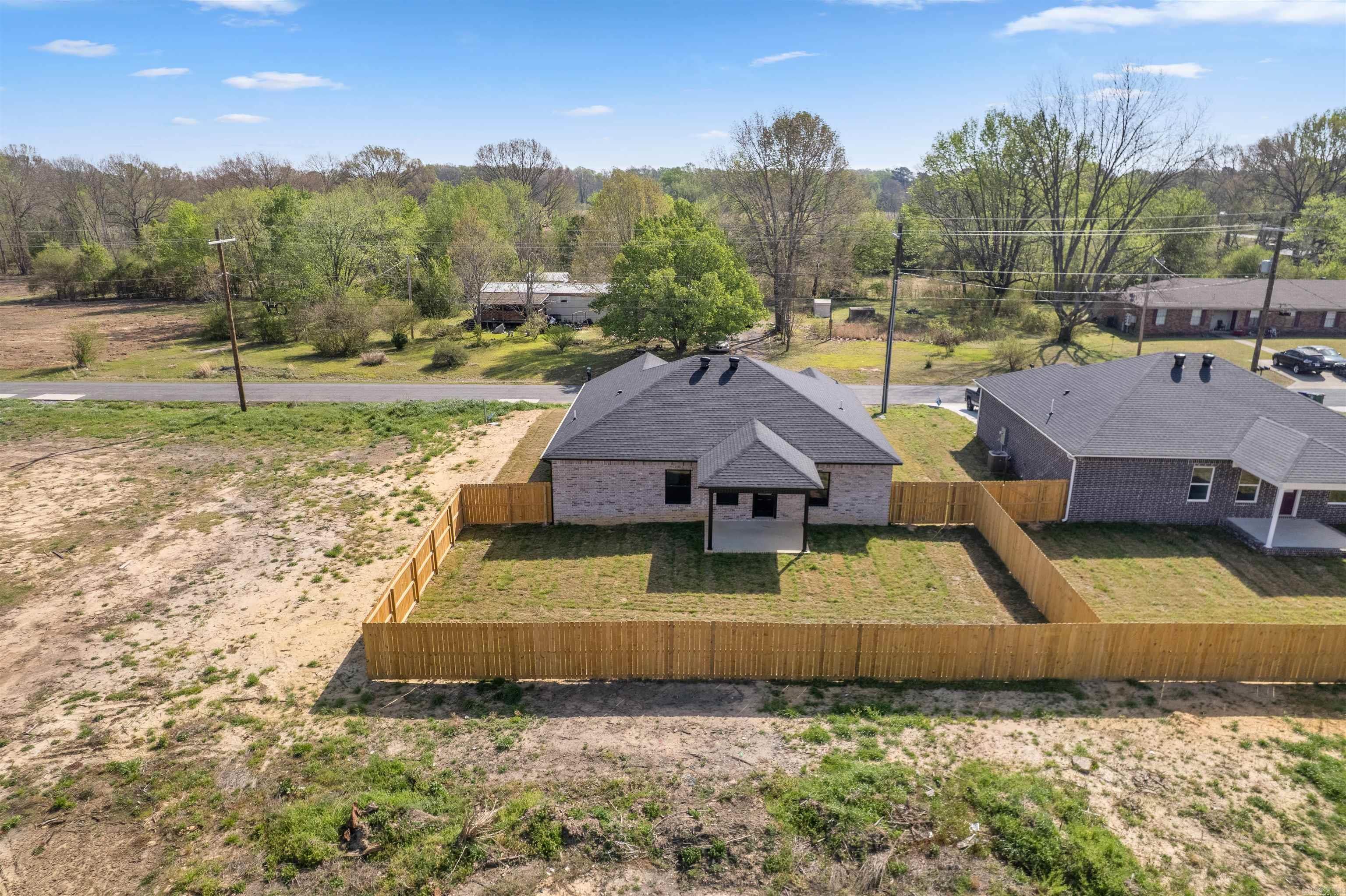 202 S Apple Street Beebe, AR 72012