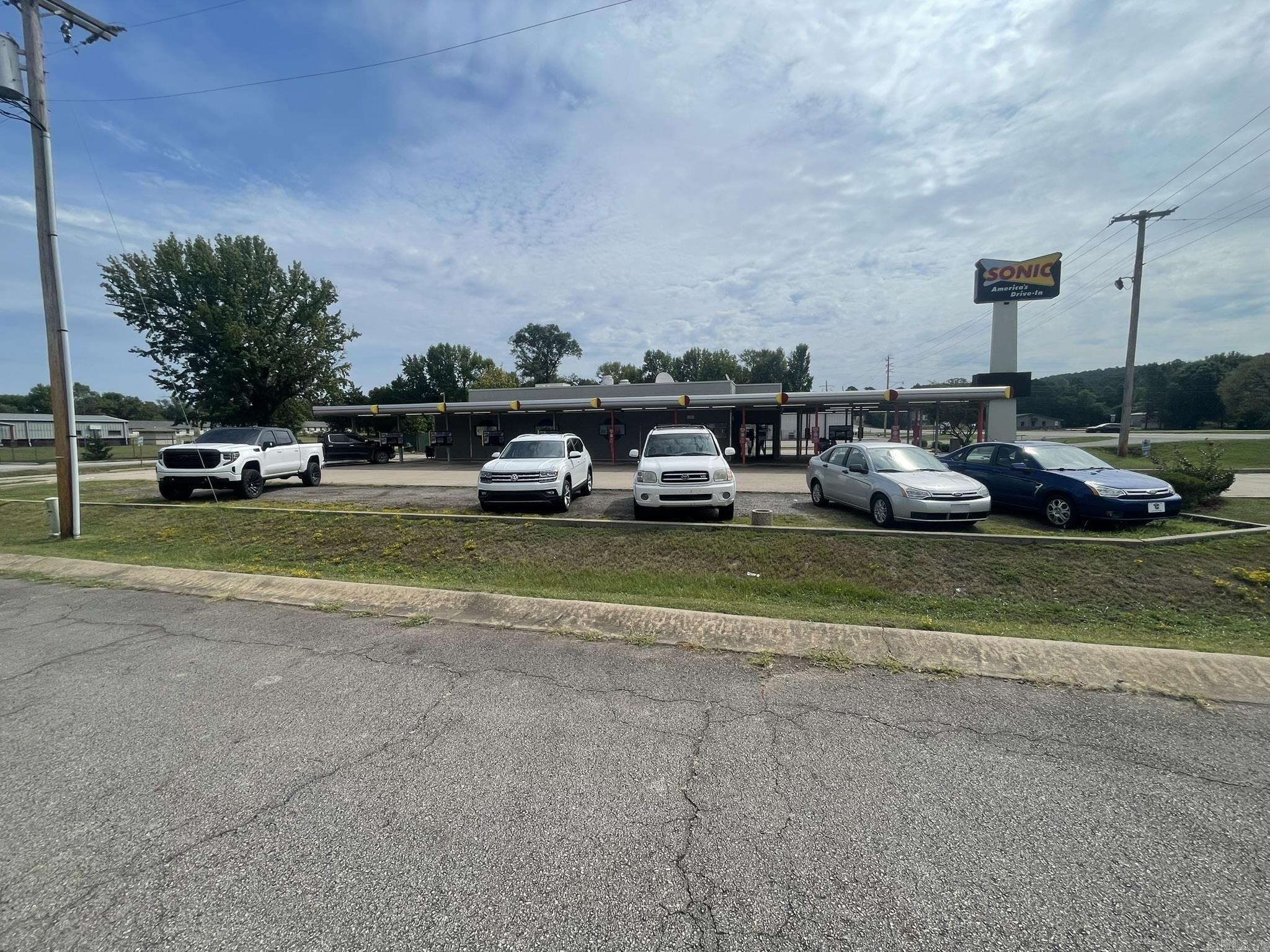1407 E 8th St  Danville, AR