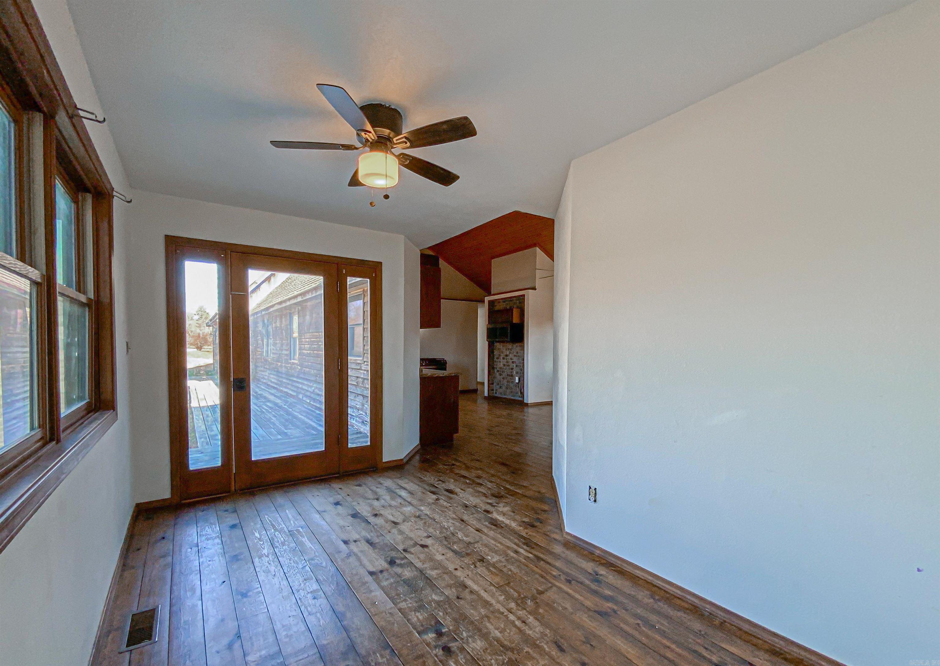 434 MC 5059 Valley Springs, AR 72682