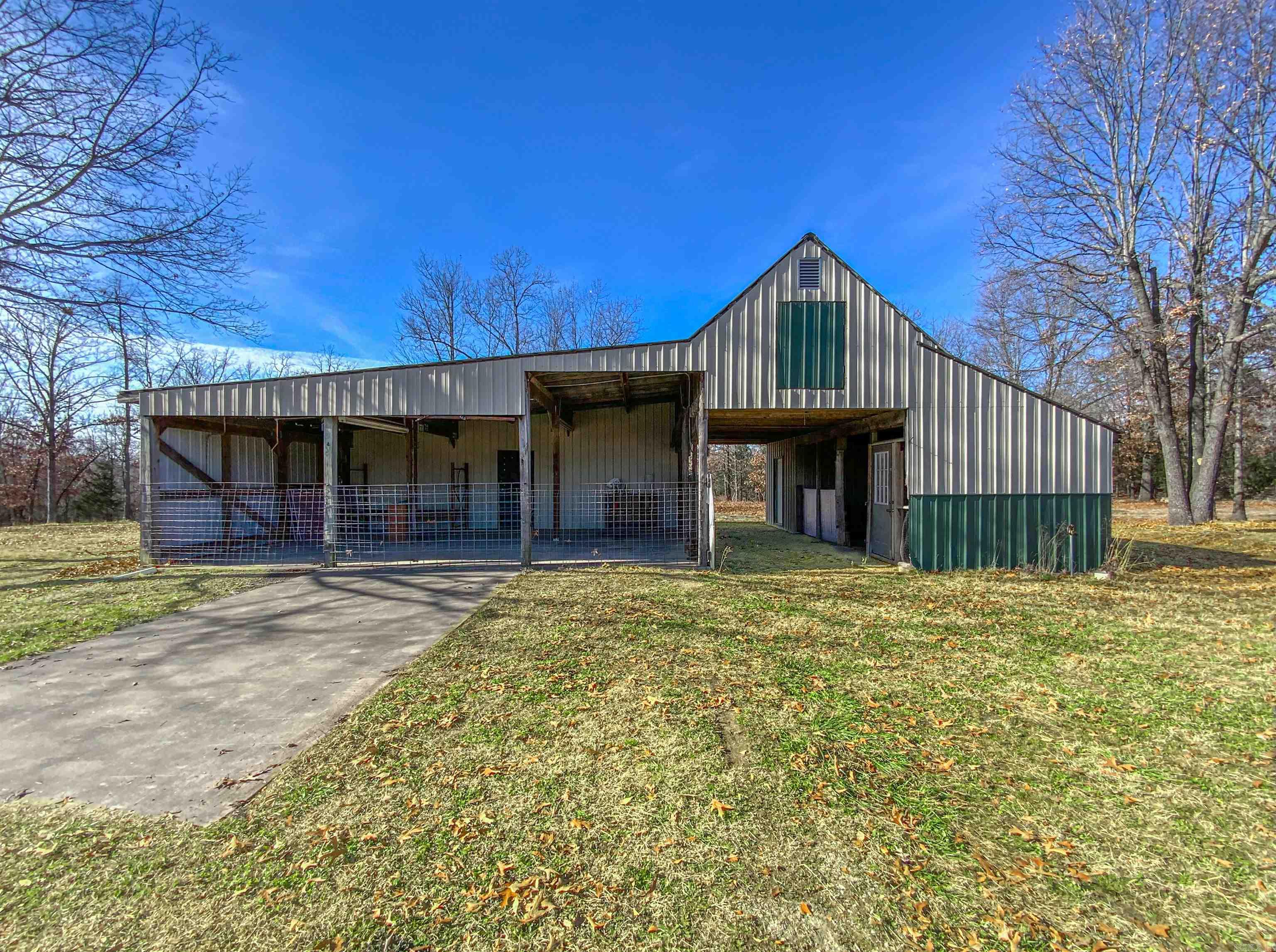 434 MC 5059 Valley Springs, AR 72682