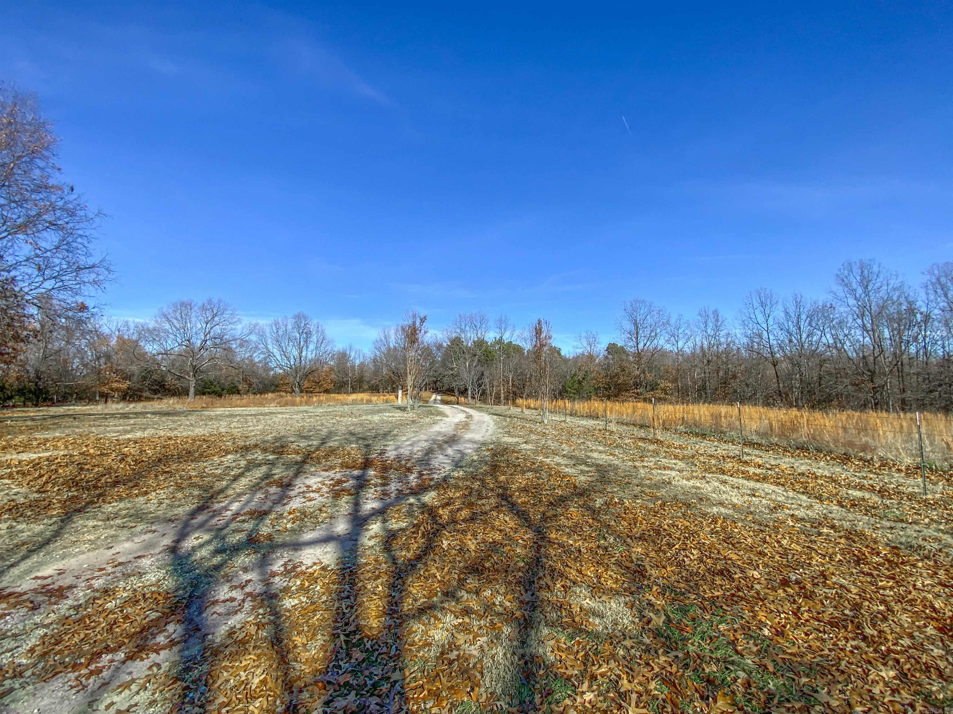 434 MC 5059 Valley Springs, AR 72682