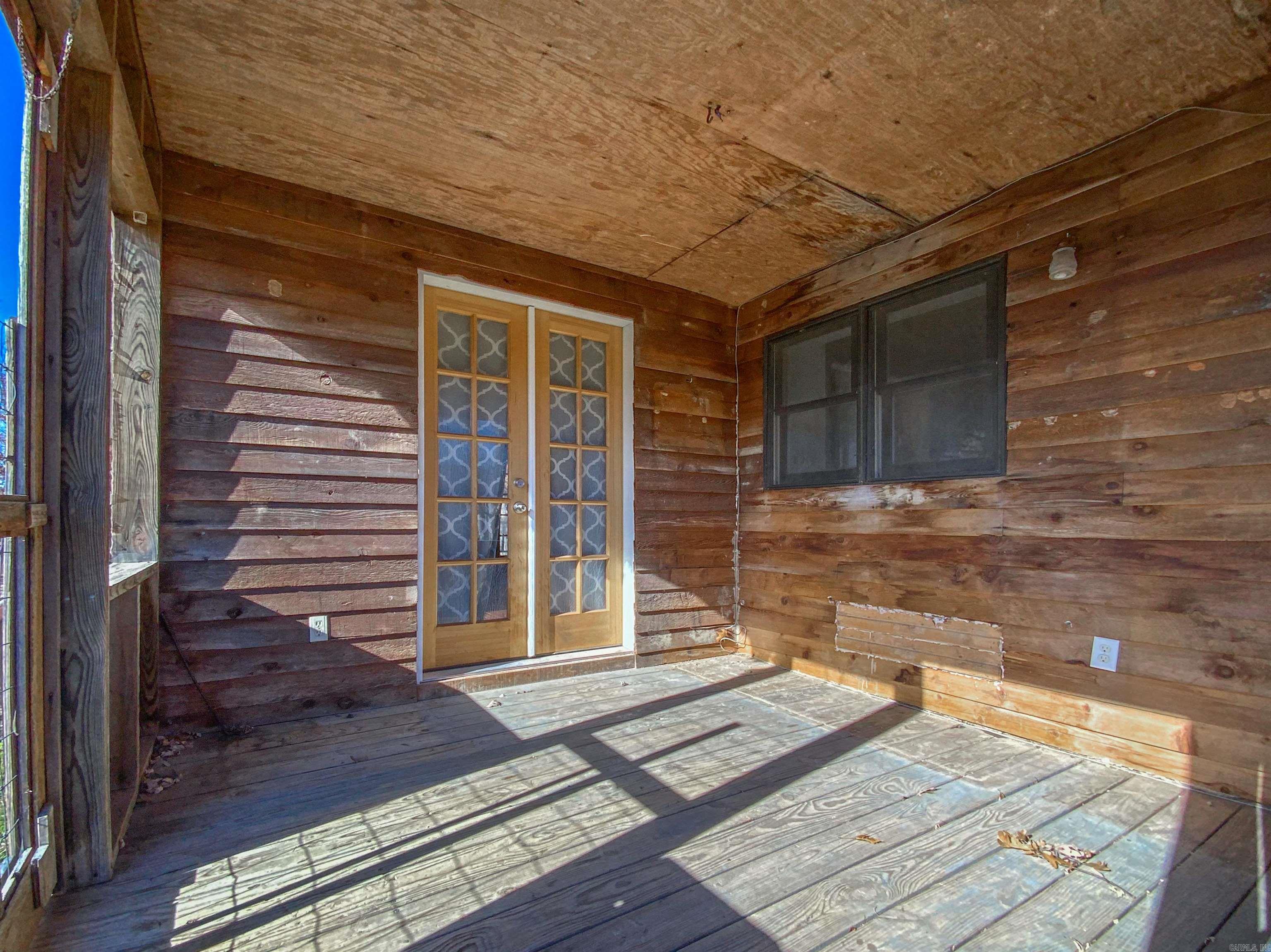 434 MC 5059 Valley Springs, AR 72682