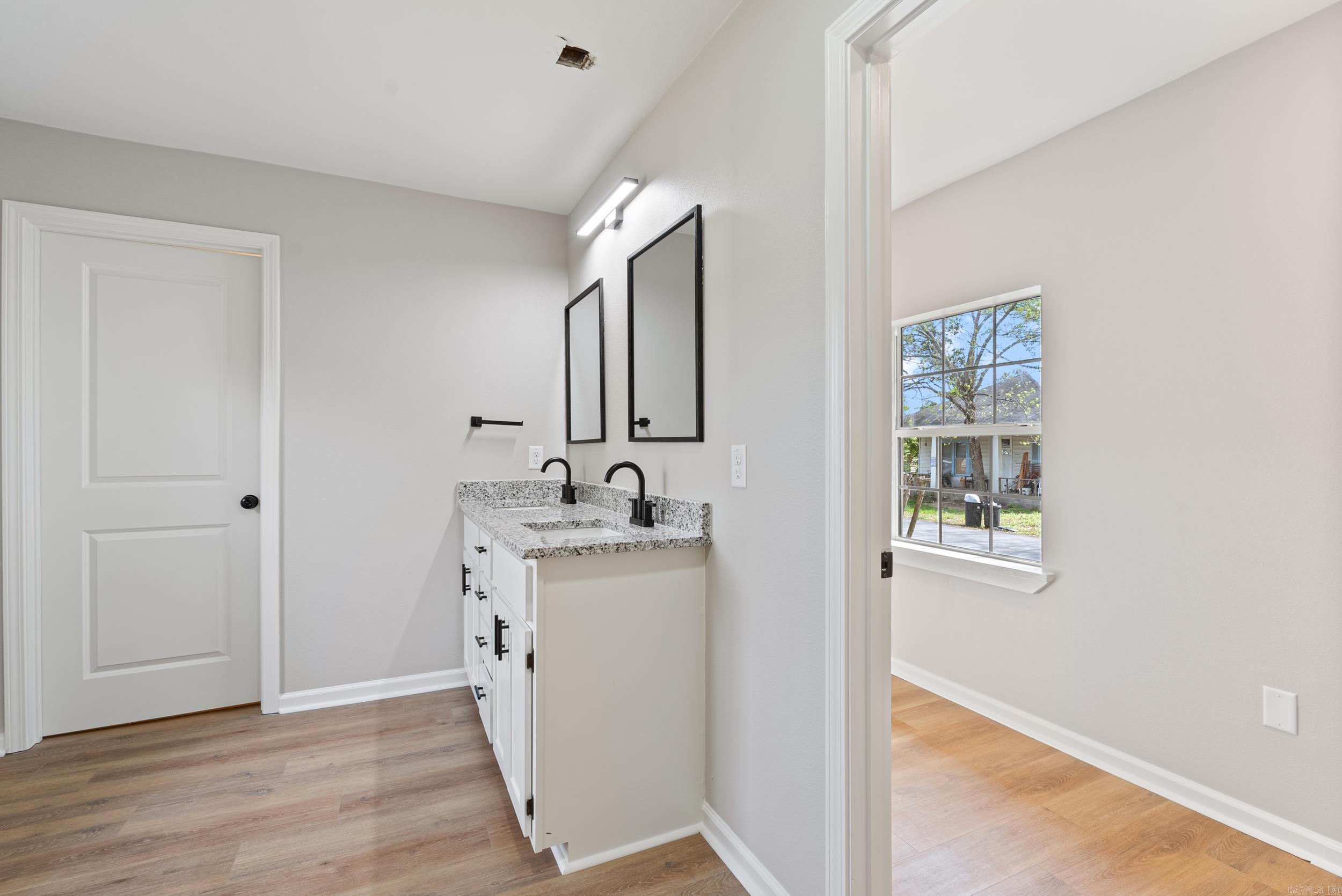 407 E Holly Street Sheridan, AR 72150