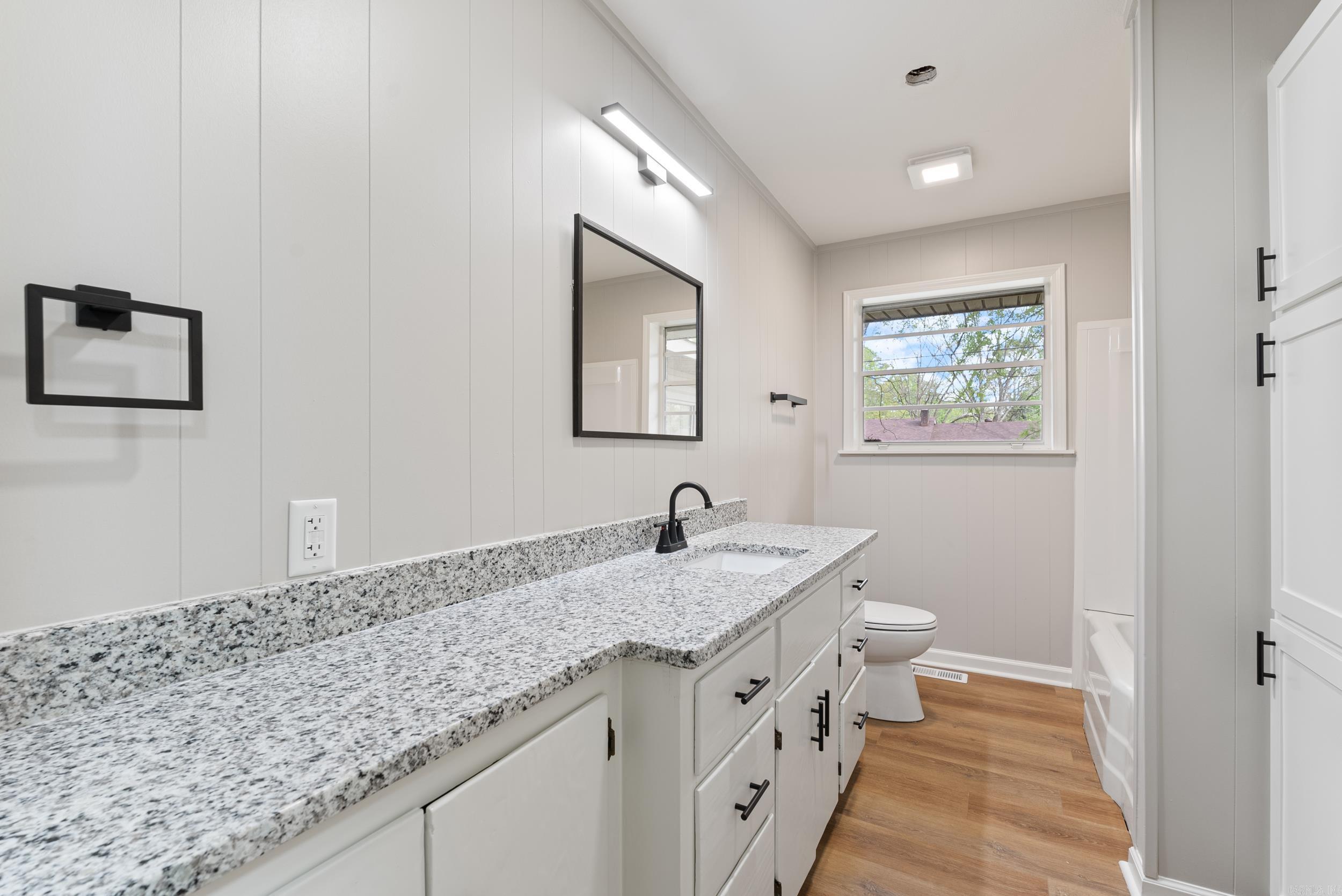 407 E Holly Street Sheridan, AR 72150