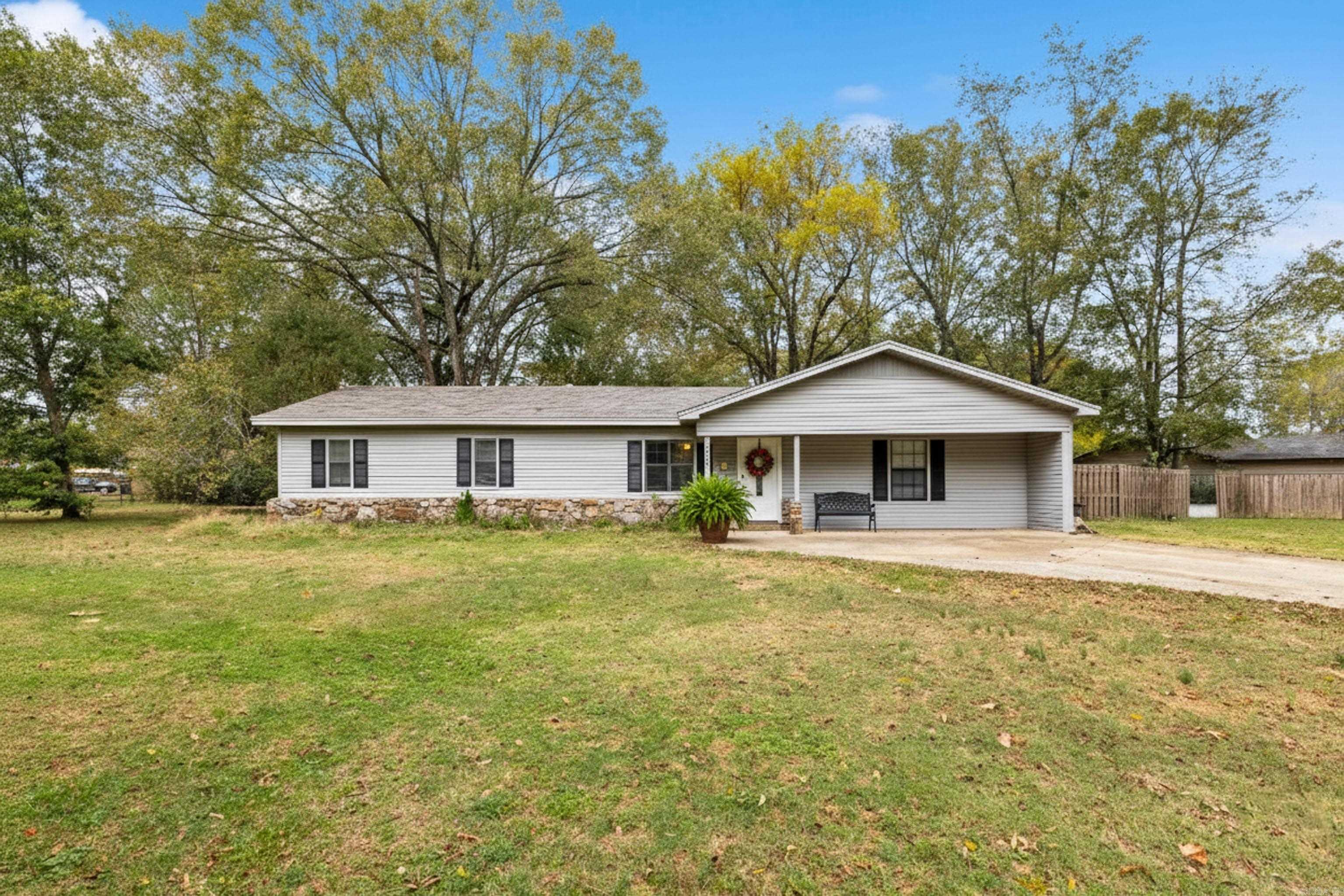 7925 Cindy Benton, AR 72019