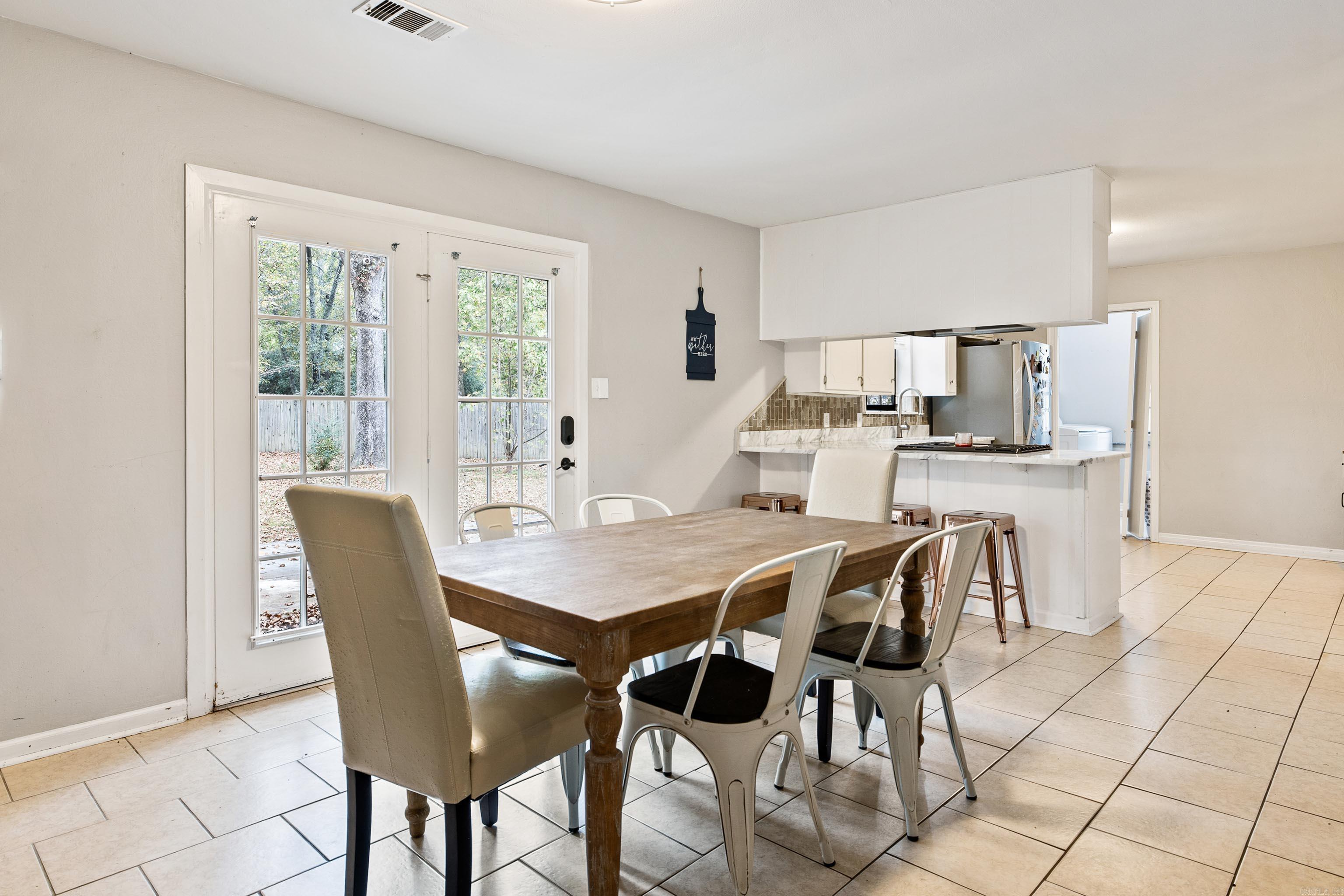 7925 Cindy Benton, AR 72019