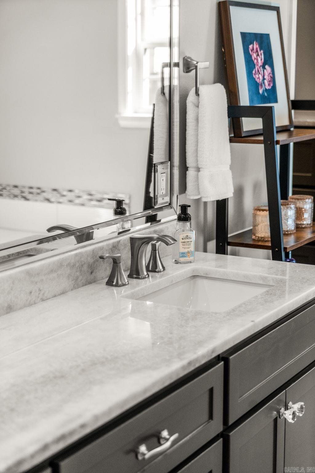 2115 N McKinley Street Little Rock, AR 72207