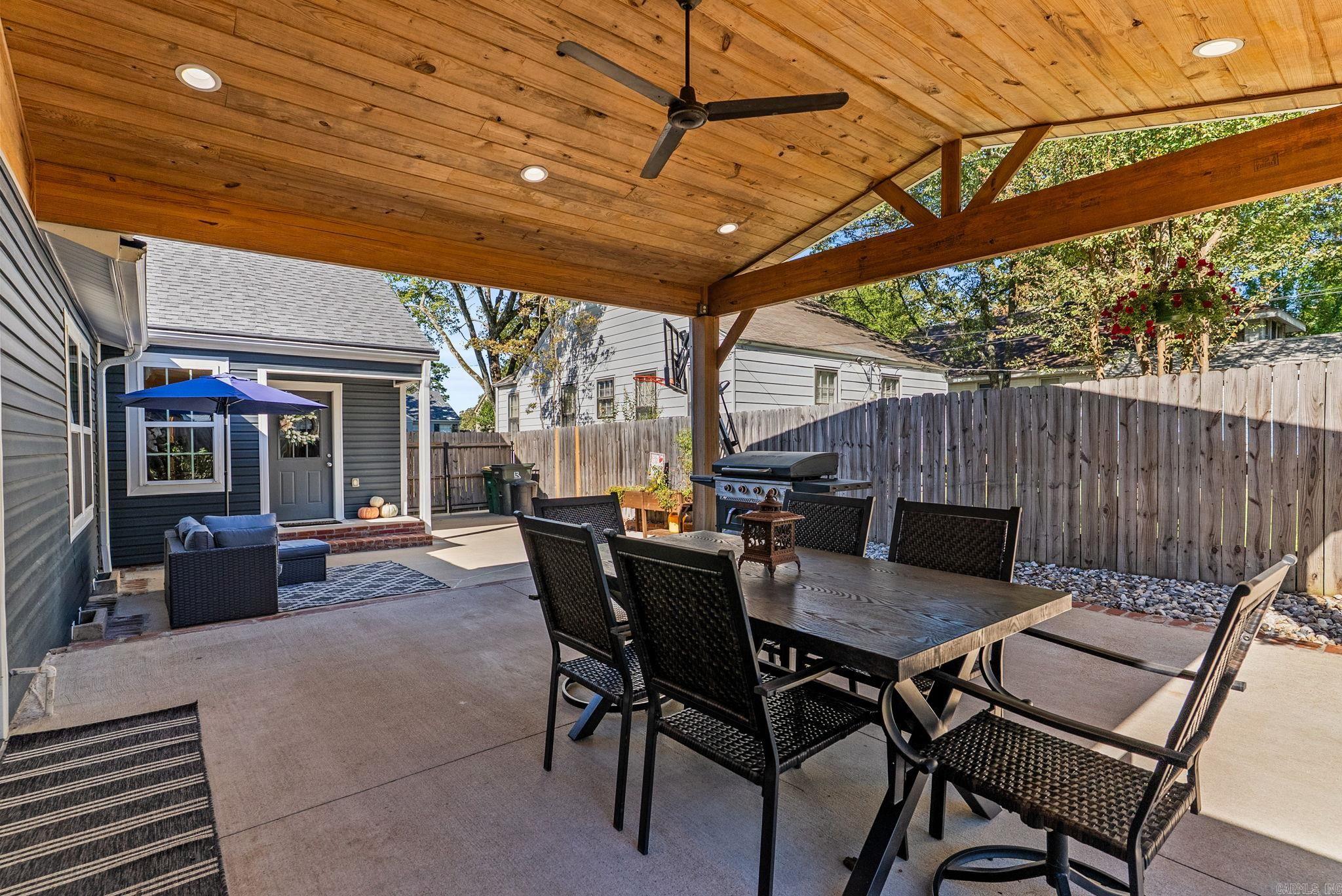 2115 N McKinley Street Little Rock, AR 72207