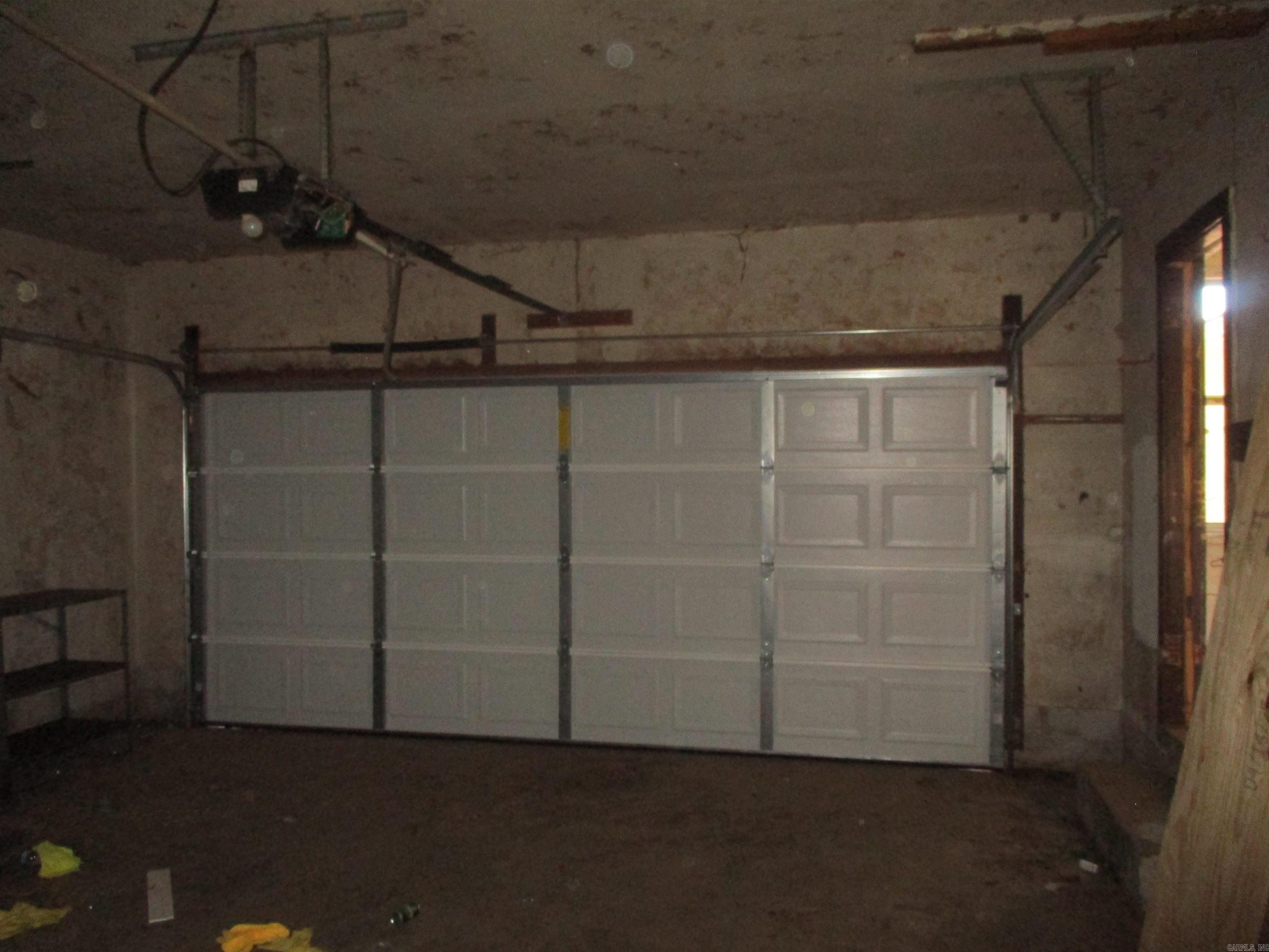 1104 N 4th  Paris, AR