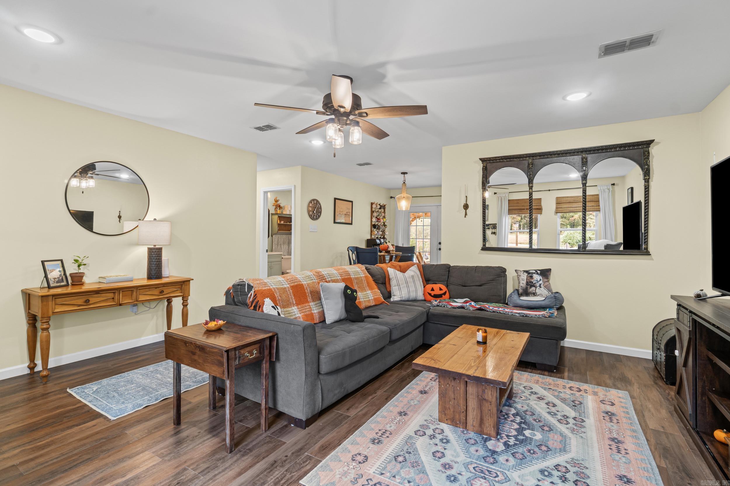 2430 S Kerr  Lonoke, AR