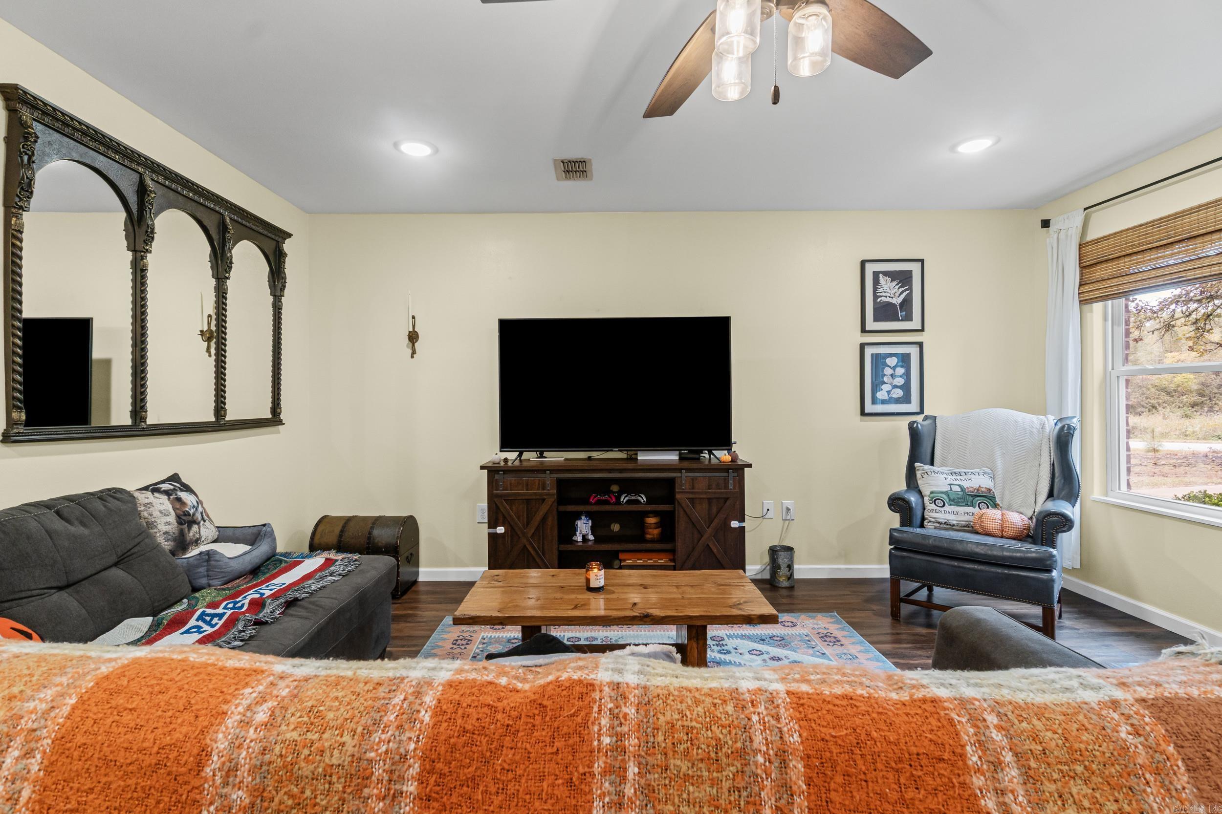 2430 S Kerr  Lonoke, AR