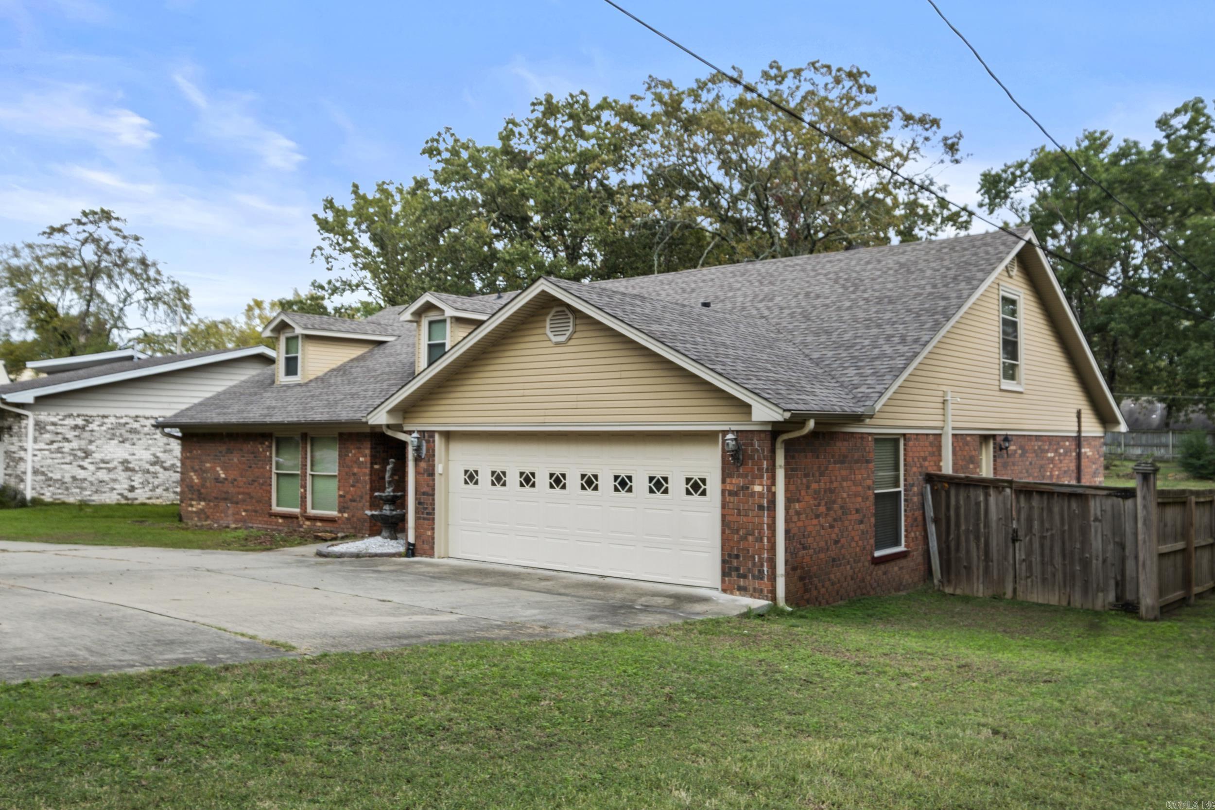 1023 S Claremont Avenue Sherwood, AR 72120