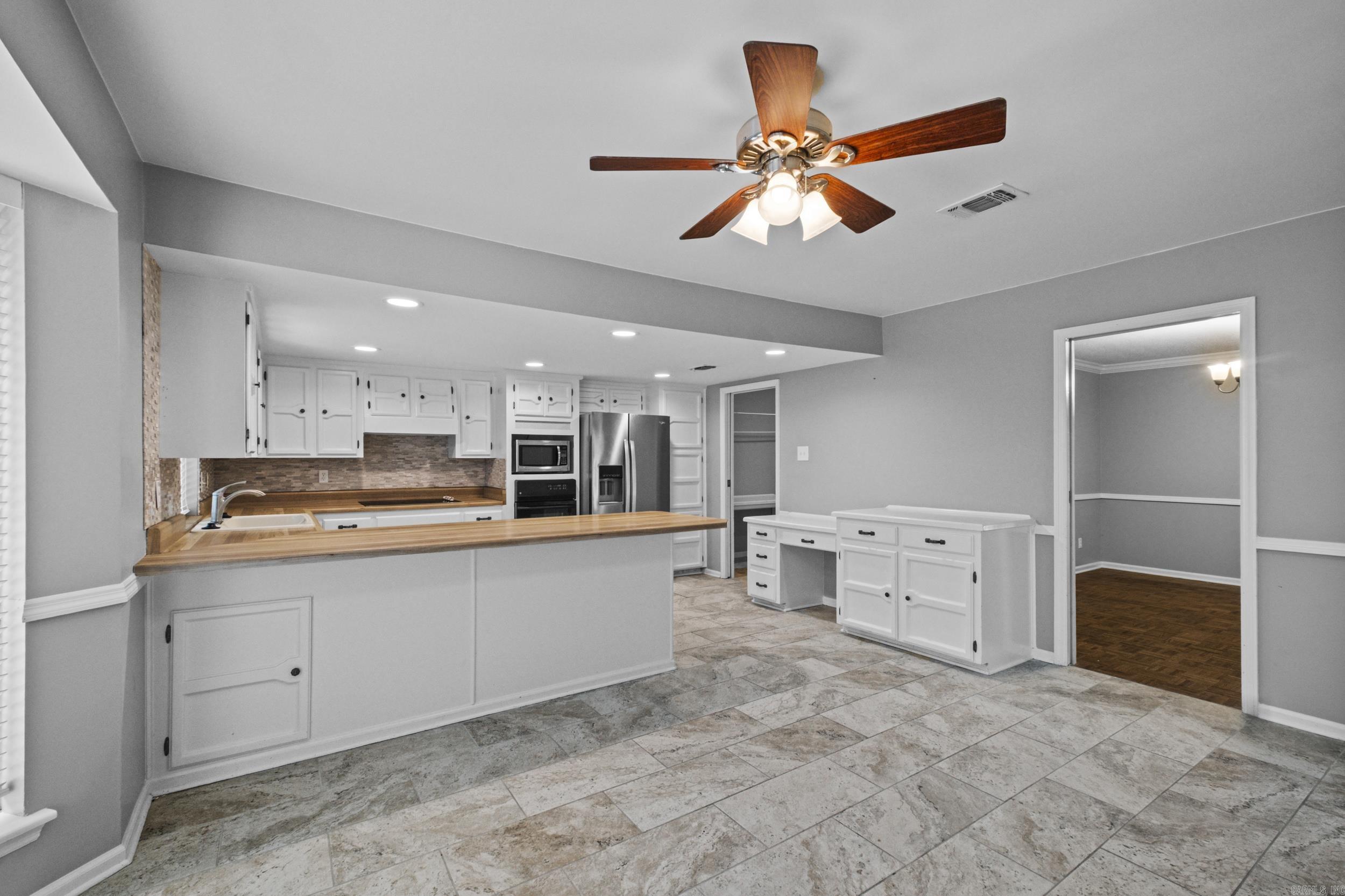 1023 S Claremont Avenue Sherwood, AR 72120