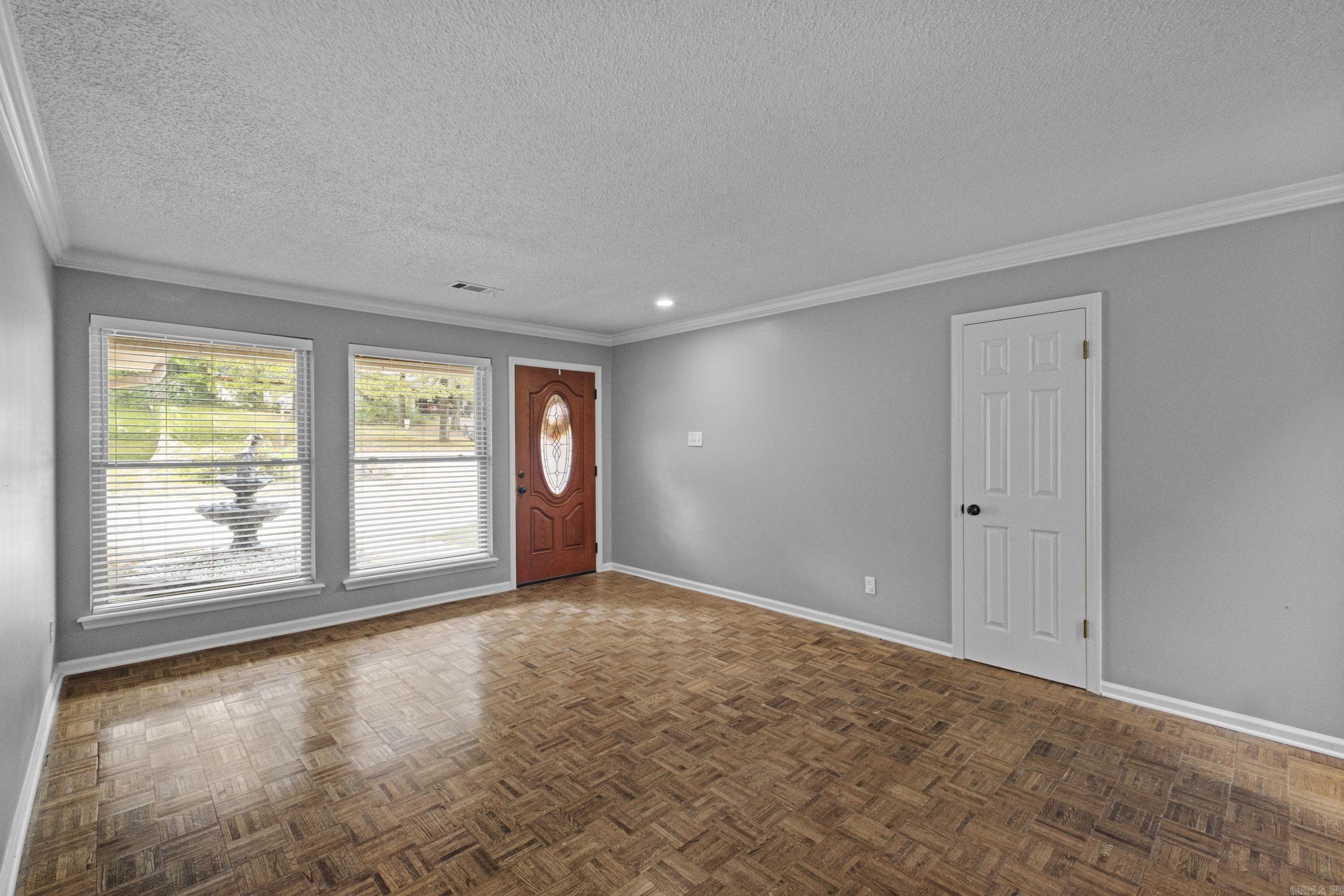 1023 S Claremont Avenue Sherwood, AR 72120