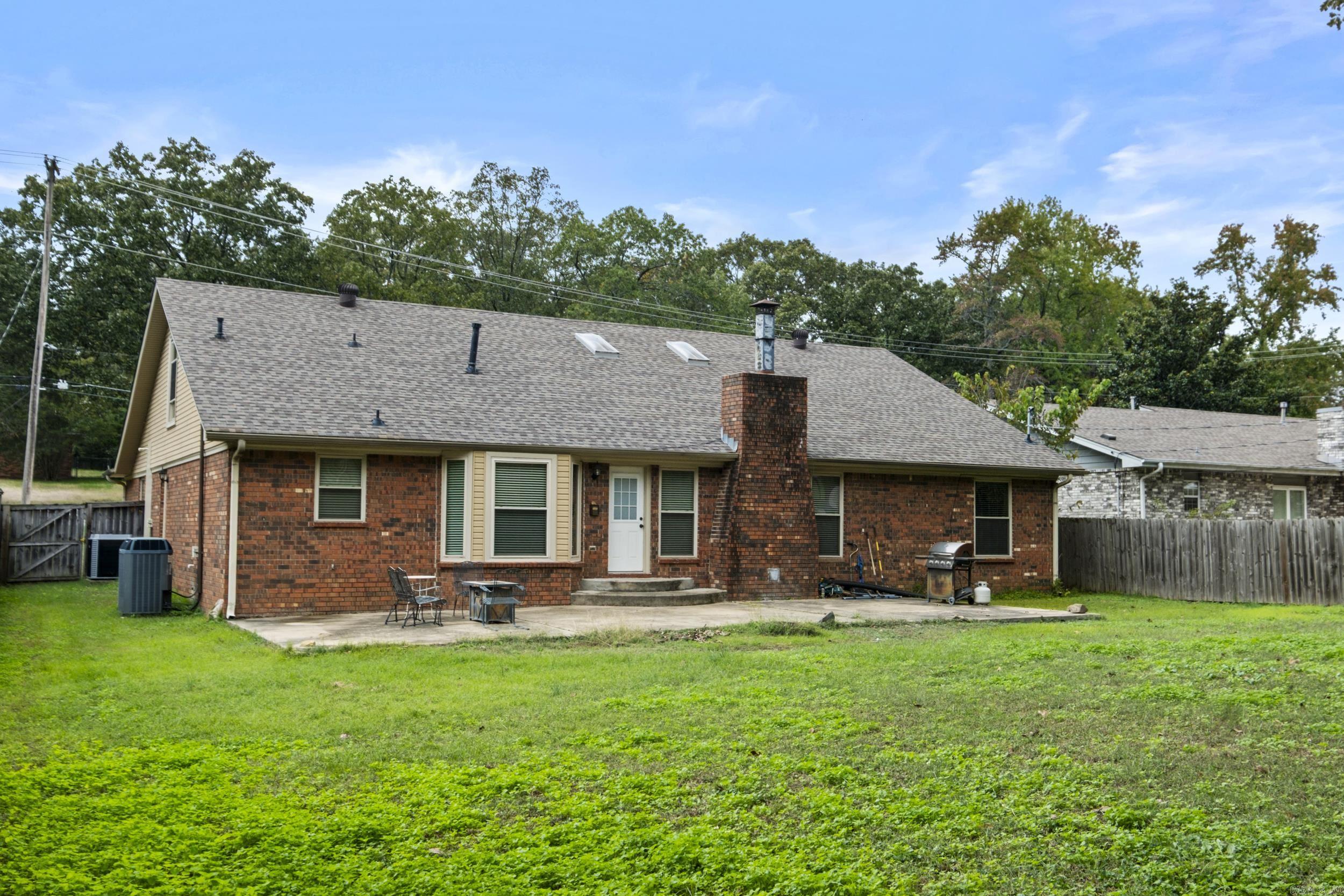 1023 S Claremont Avenue Sherwood, AR 72120