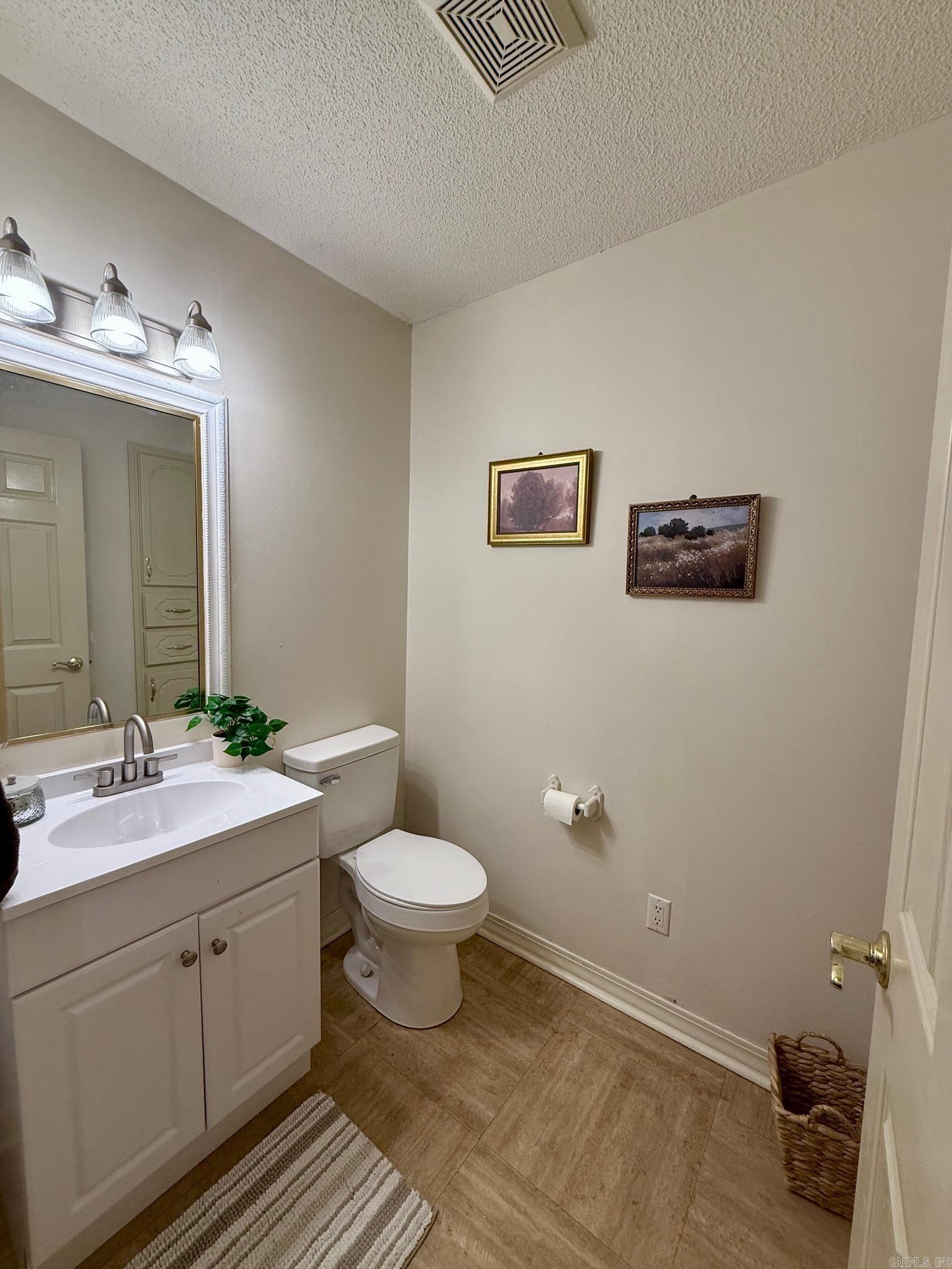 100 Lakewood Ct  Crossett, AR