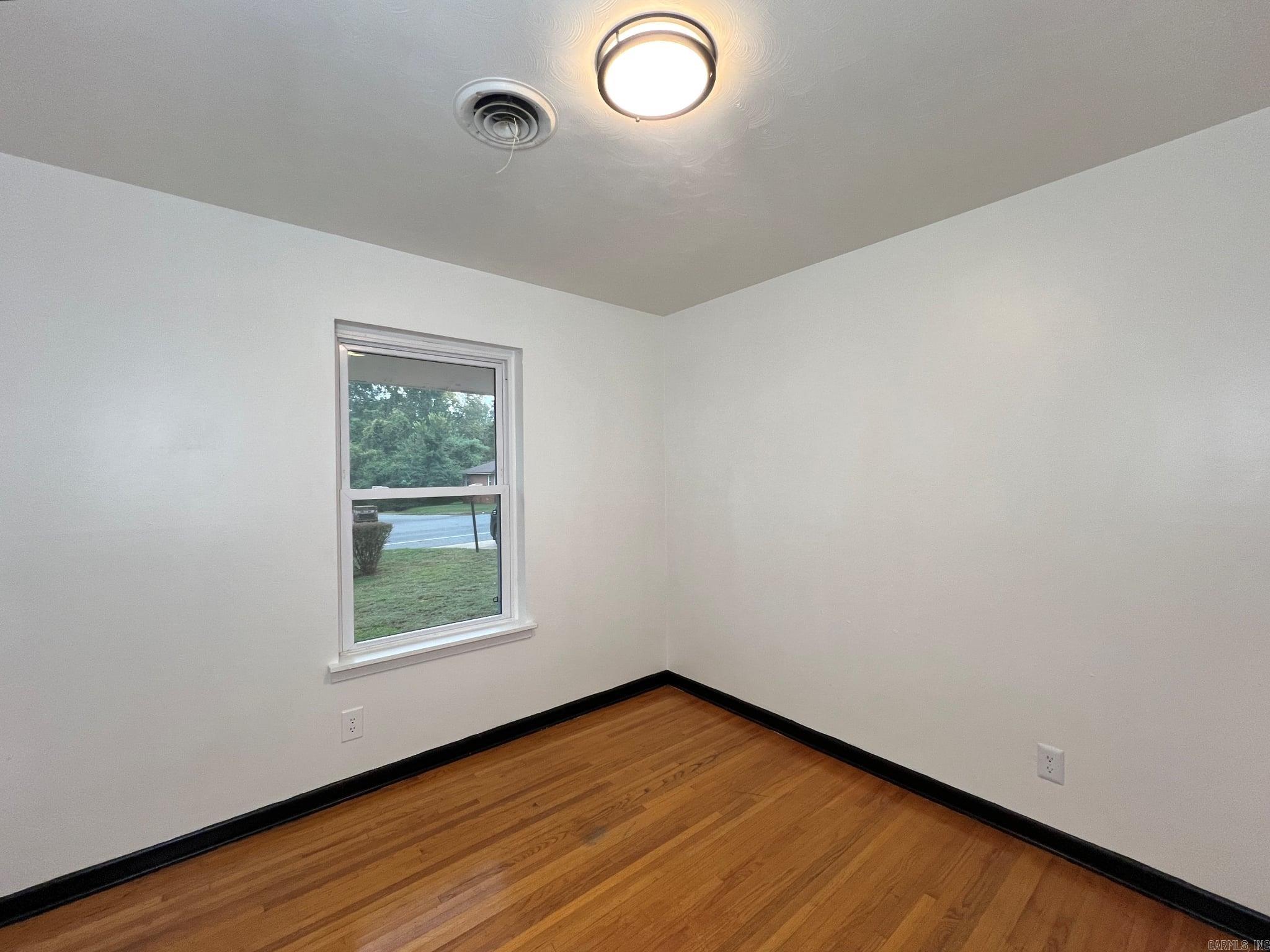 4712 Gum Springs  Little Rock, AR