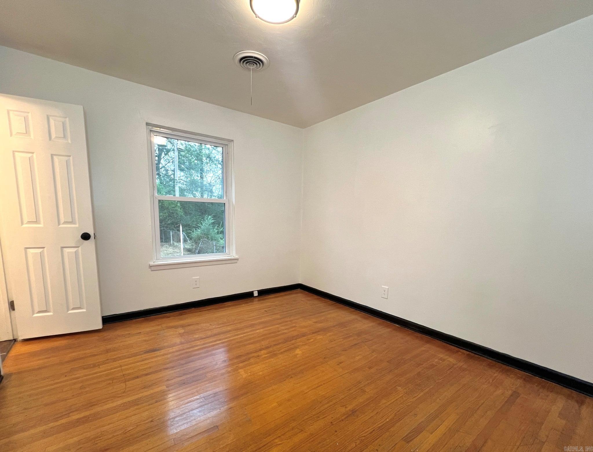 4712 Gum Springs  Little Rock, AR