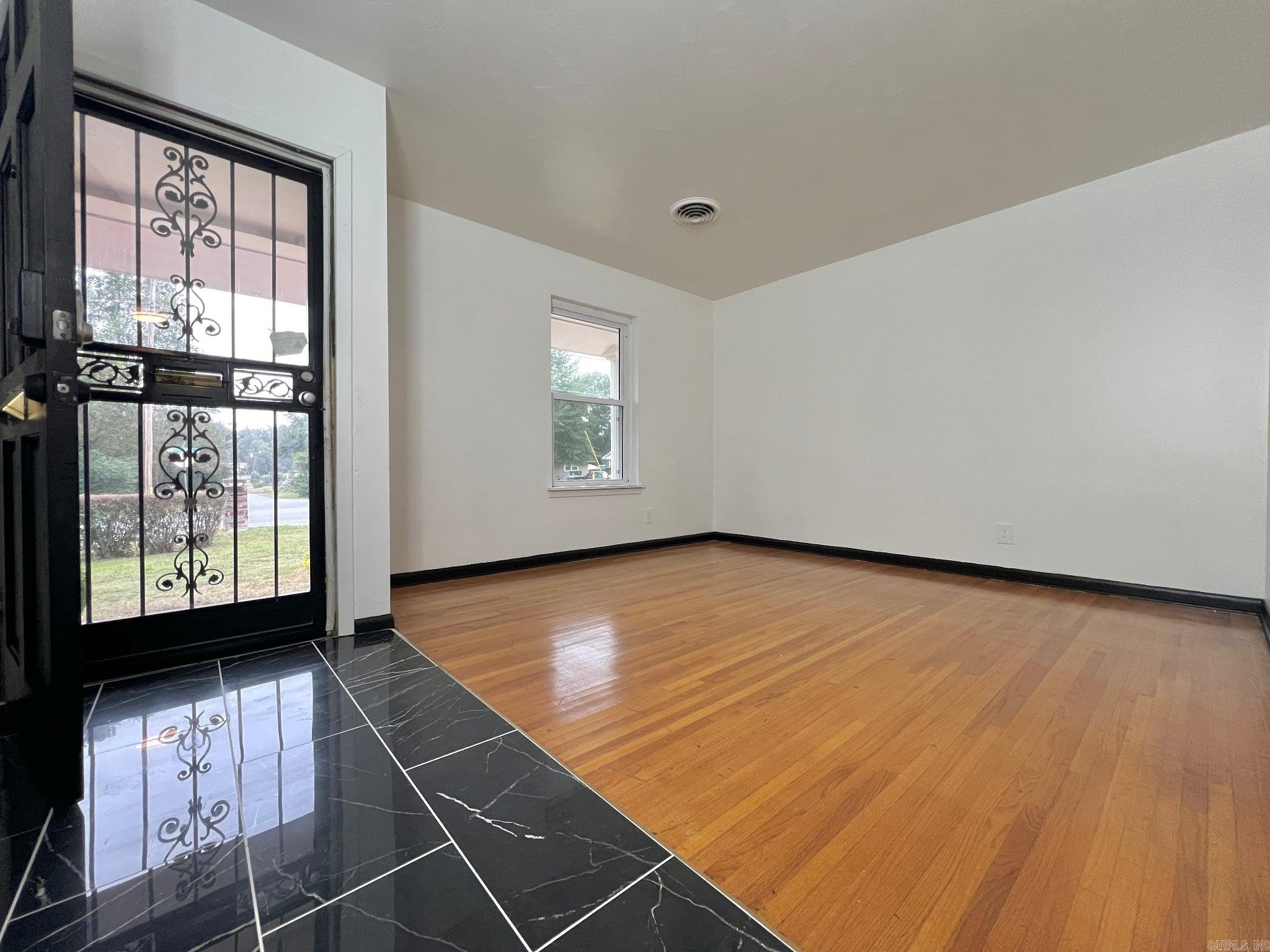 4712 Gum Springs  Little Rock, AR