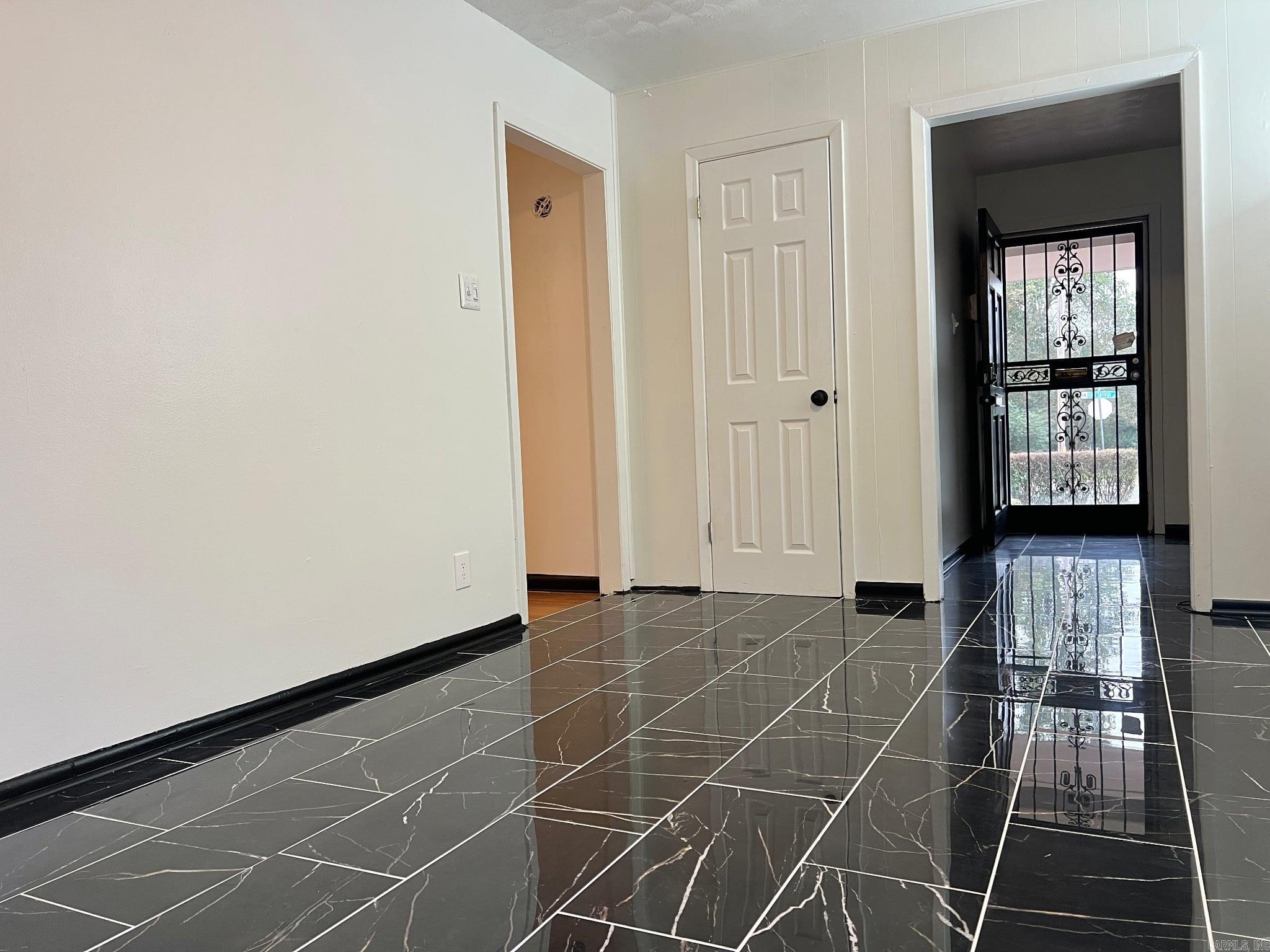 4712 Gum Springs  Little Rock, AR