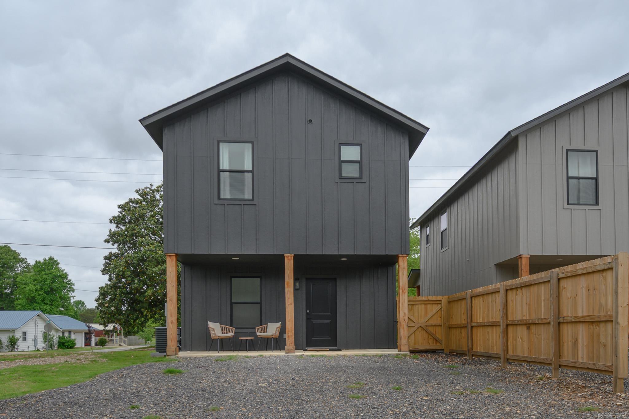 918 Reine Street Mena, AR 71953