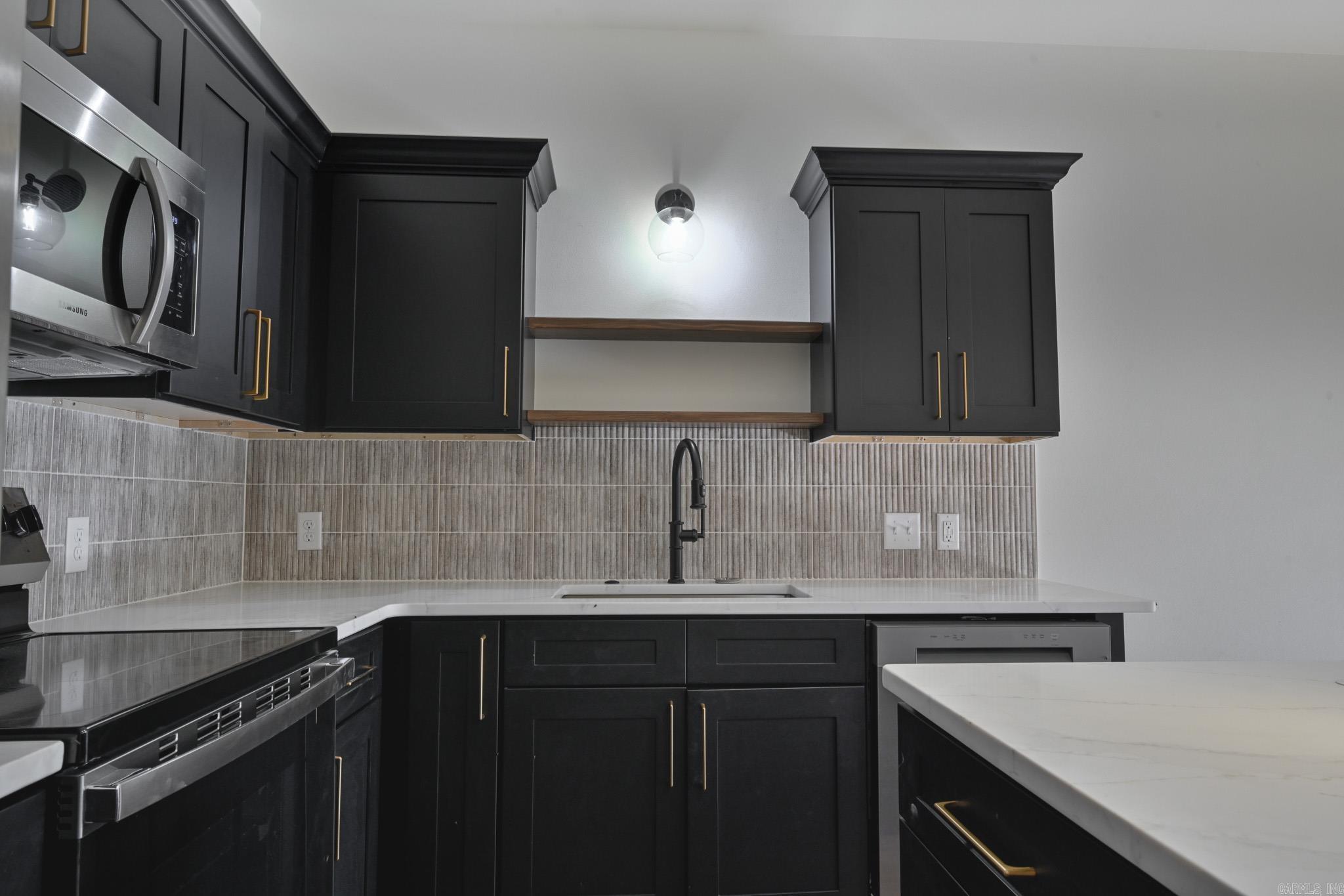 918 Reine Street Mena, AR 71953