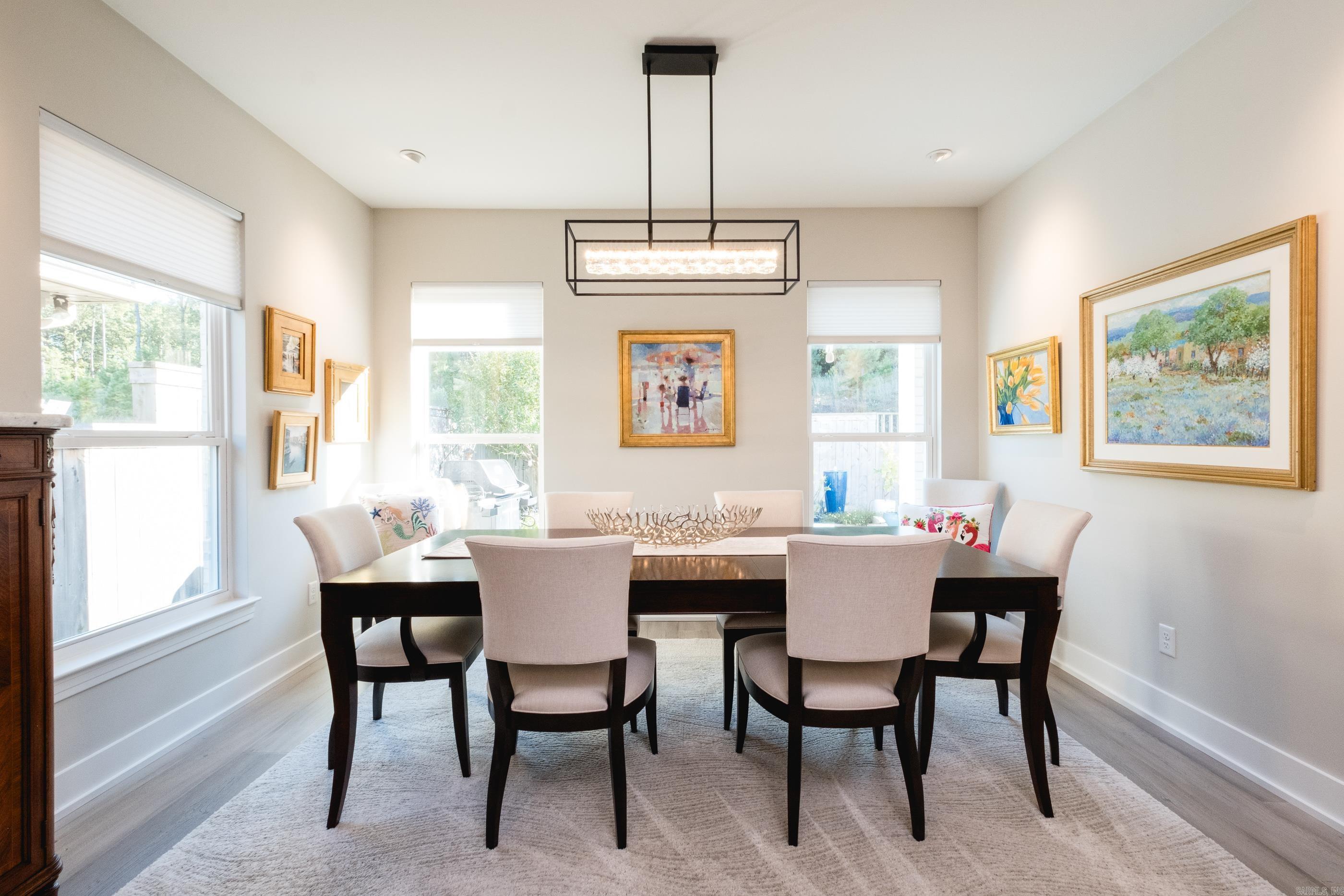 25 Belles Fleurs  Little Rock, AR