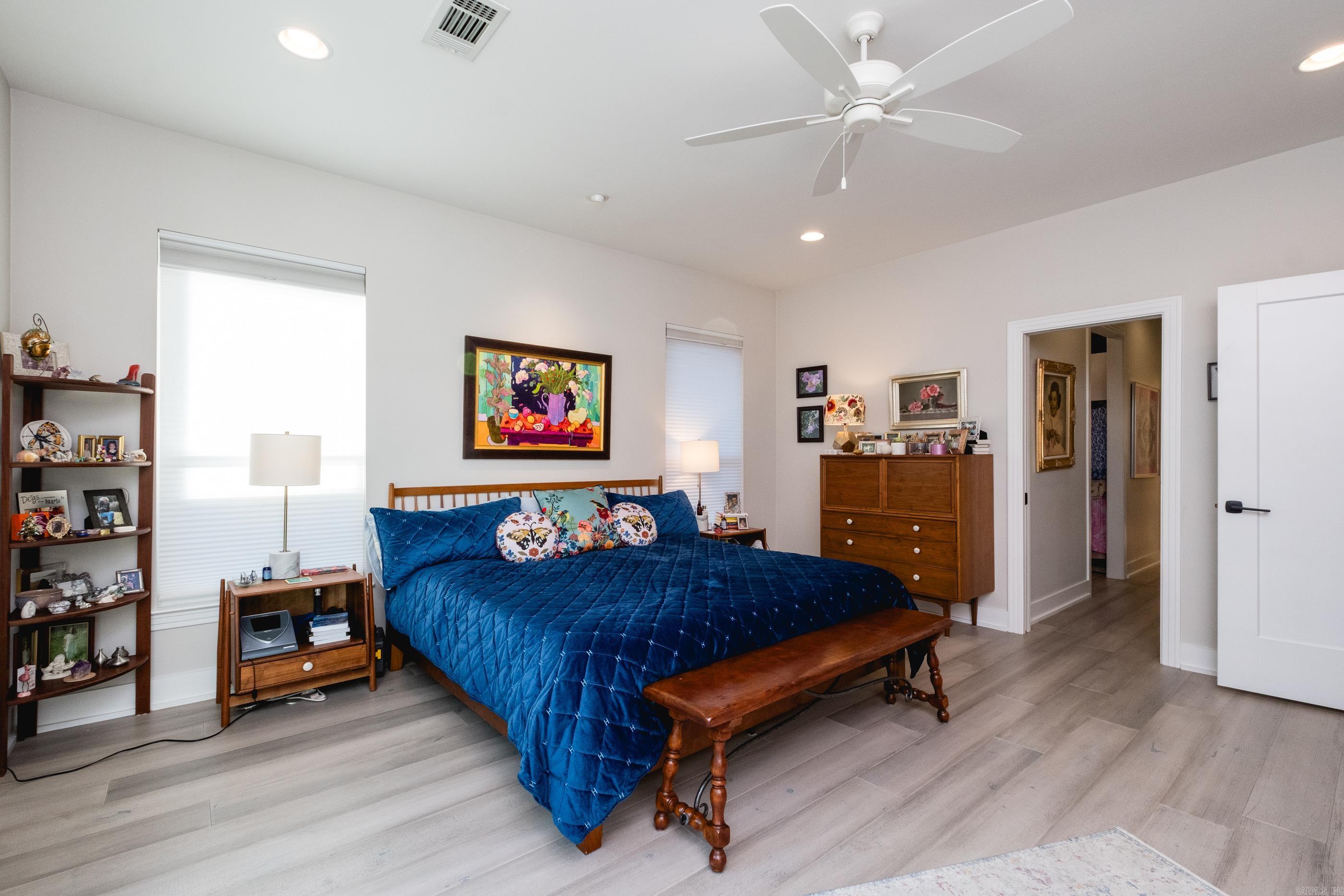 25 Belles Fleurs  Little Rock, AR