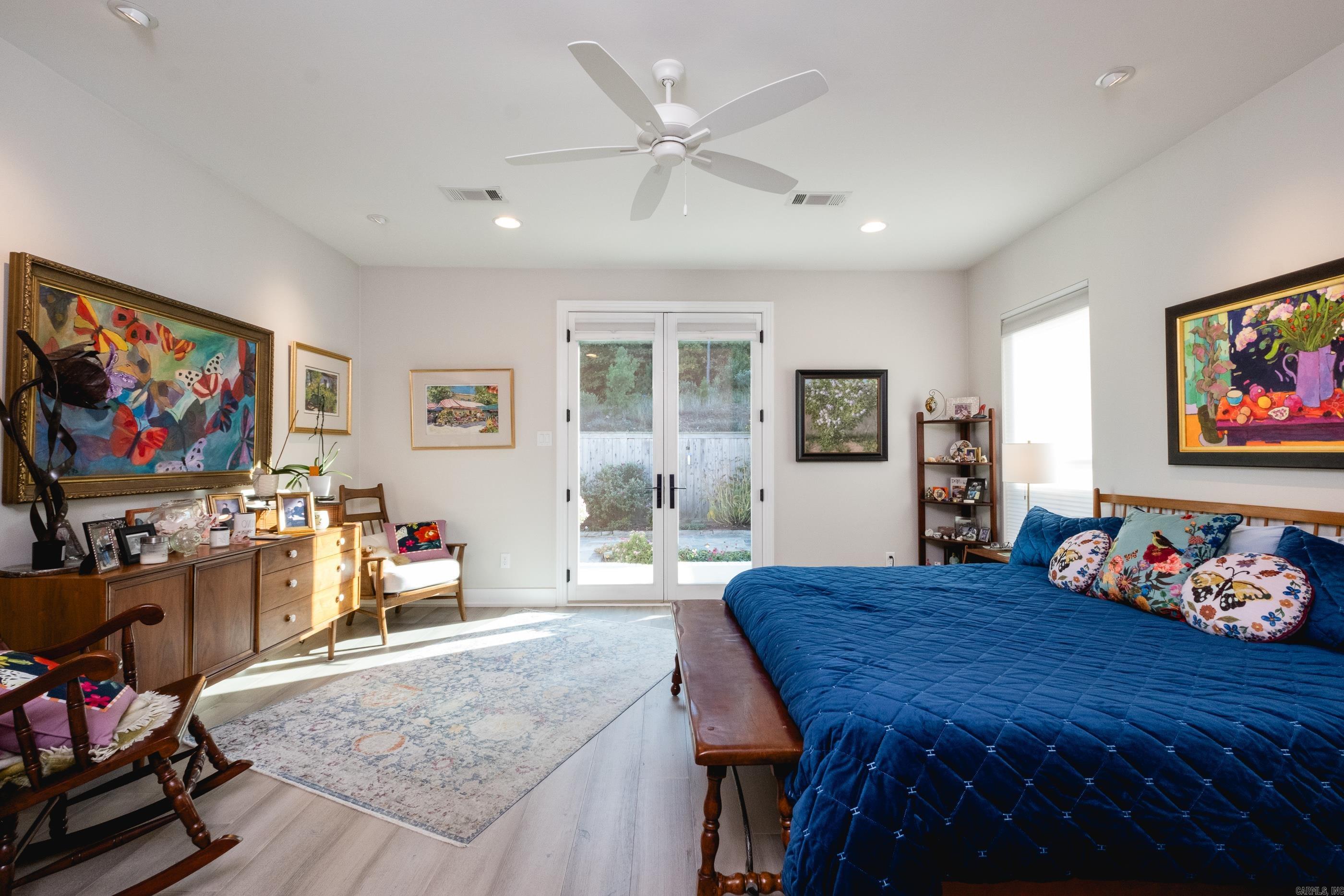 25 Belles Fleurs  Little Rock, AR