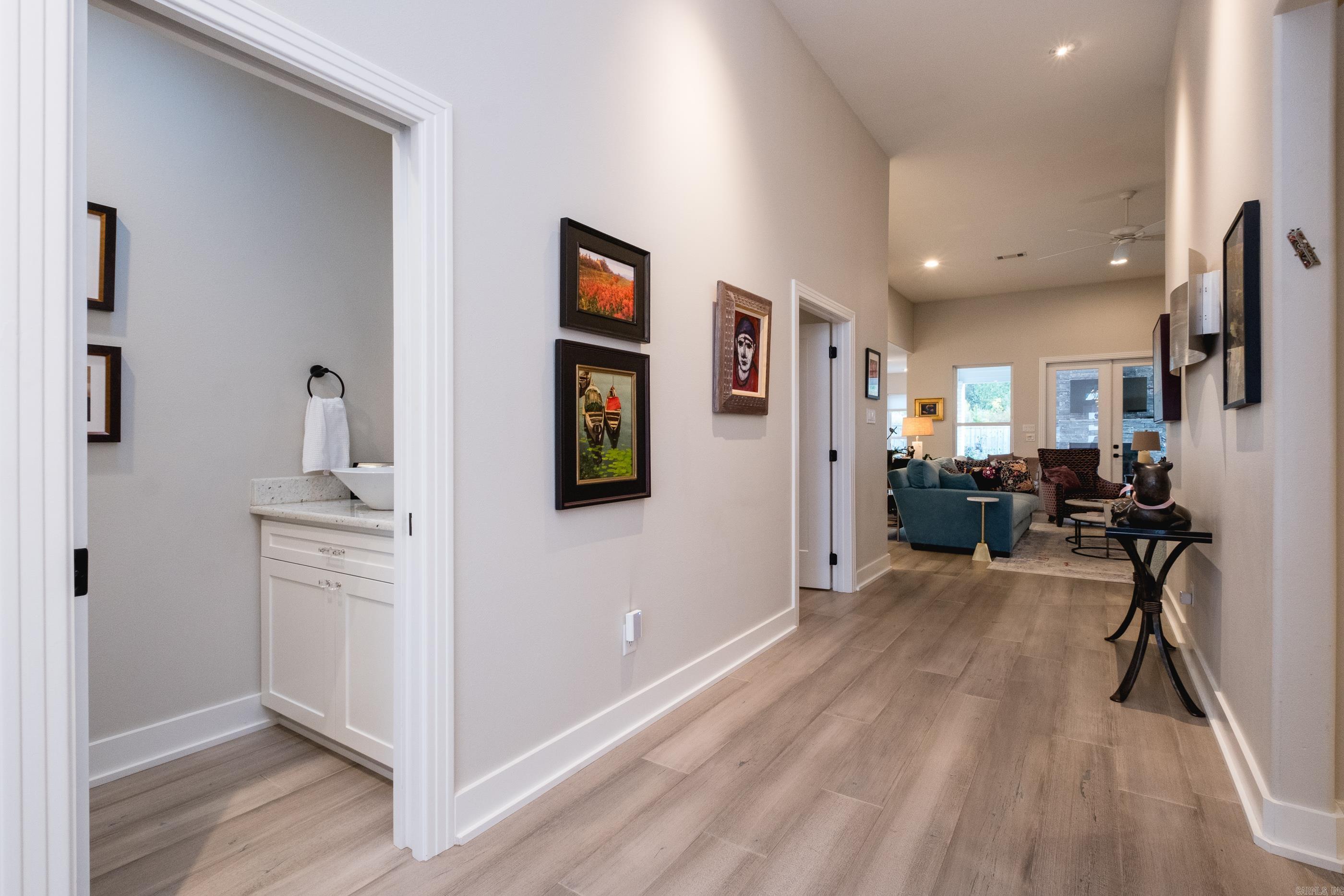 25 Belles Fleurs  Little Rock, AR