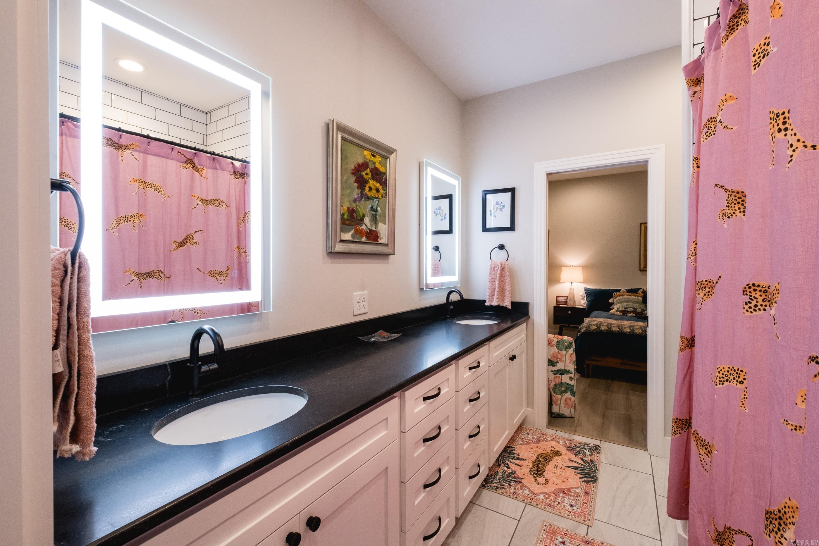 25 Belles Fleurs  Little Rock, AR