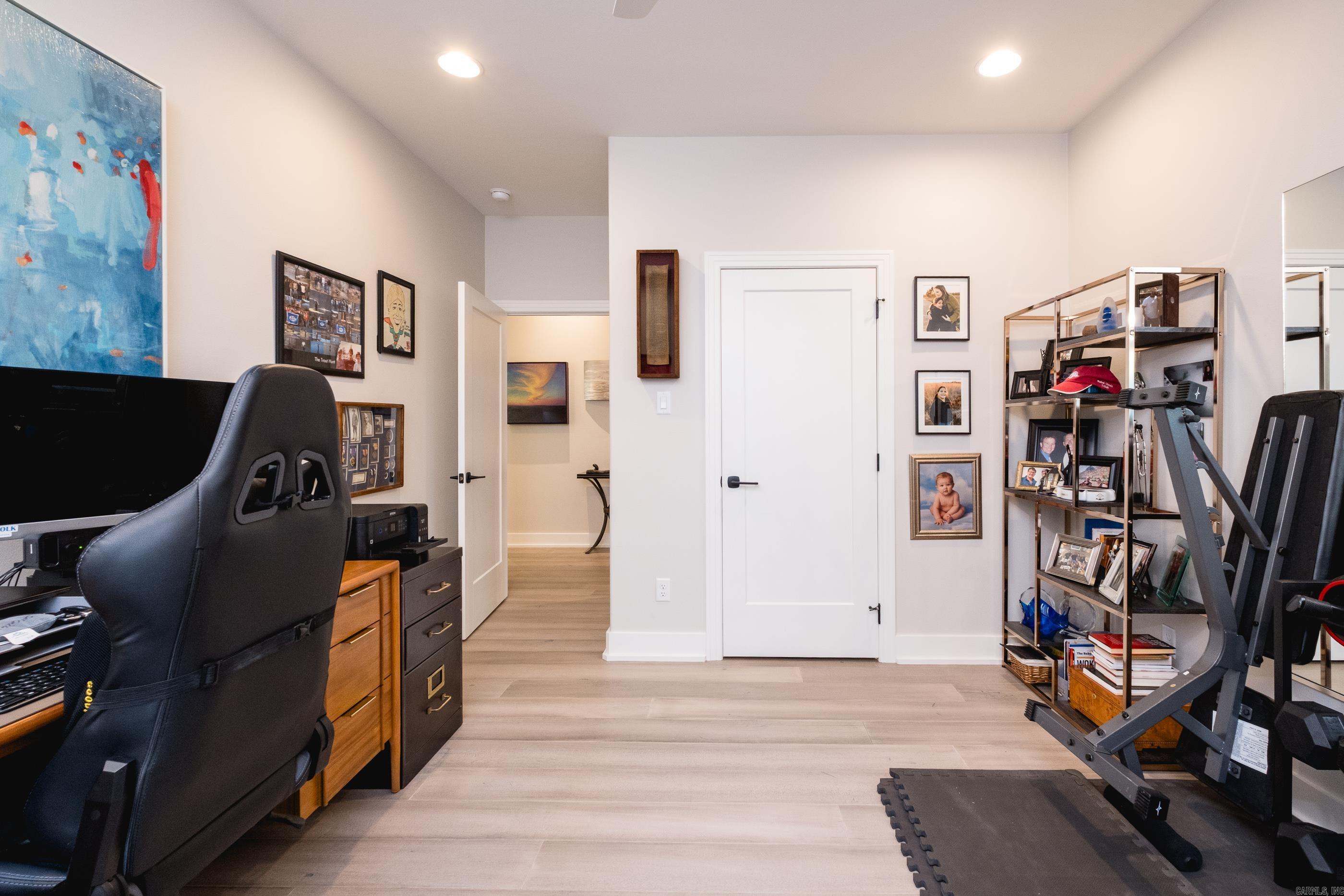 25 Belles Fleurs  Little Rock, AR