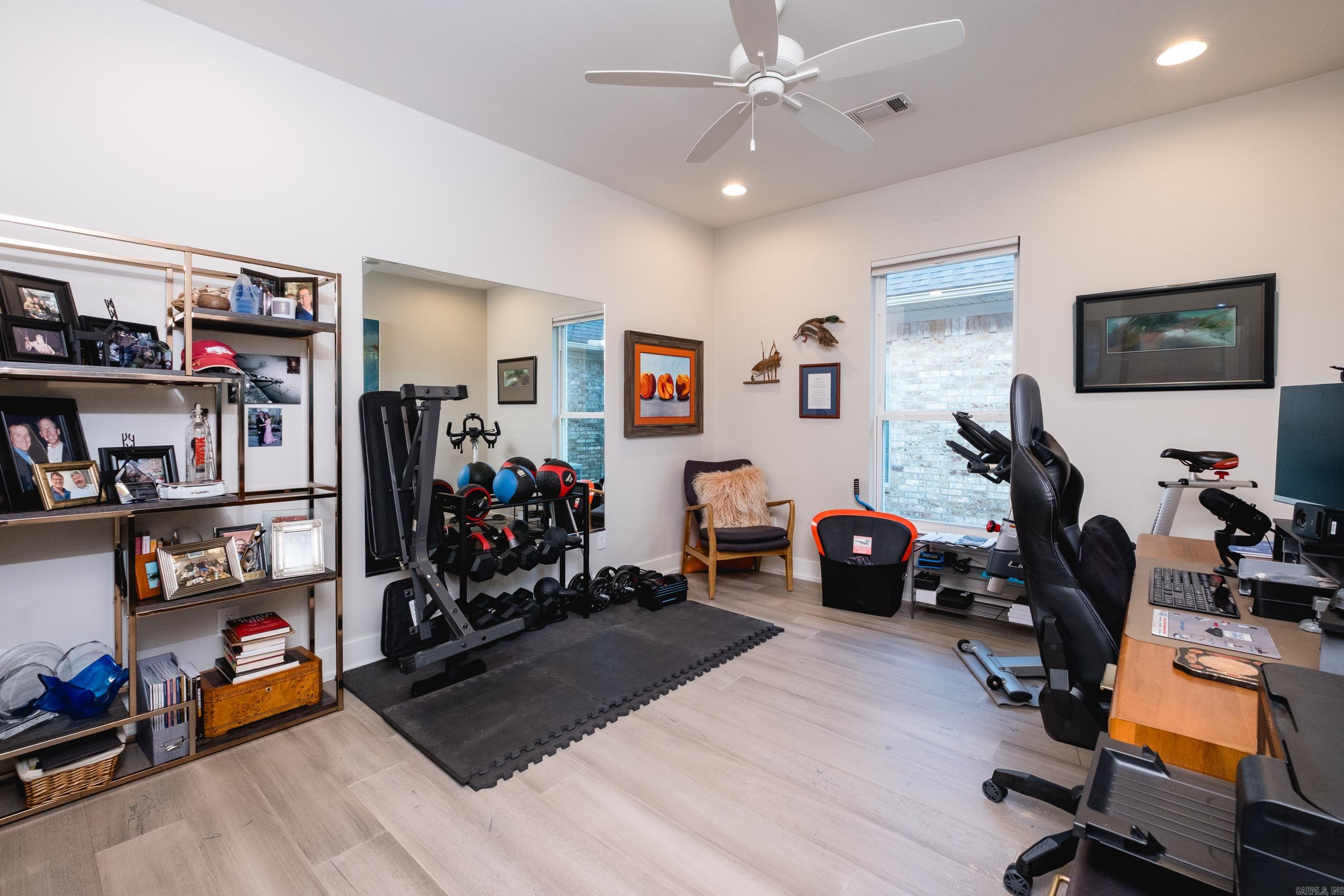 25 Belles Fleurs  Little Rock, AR