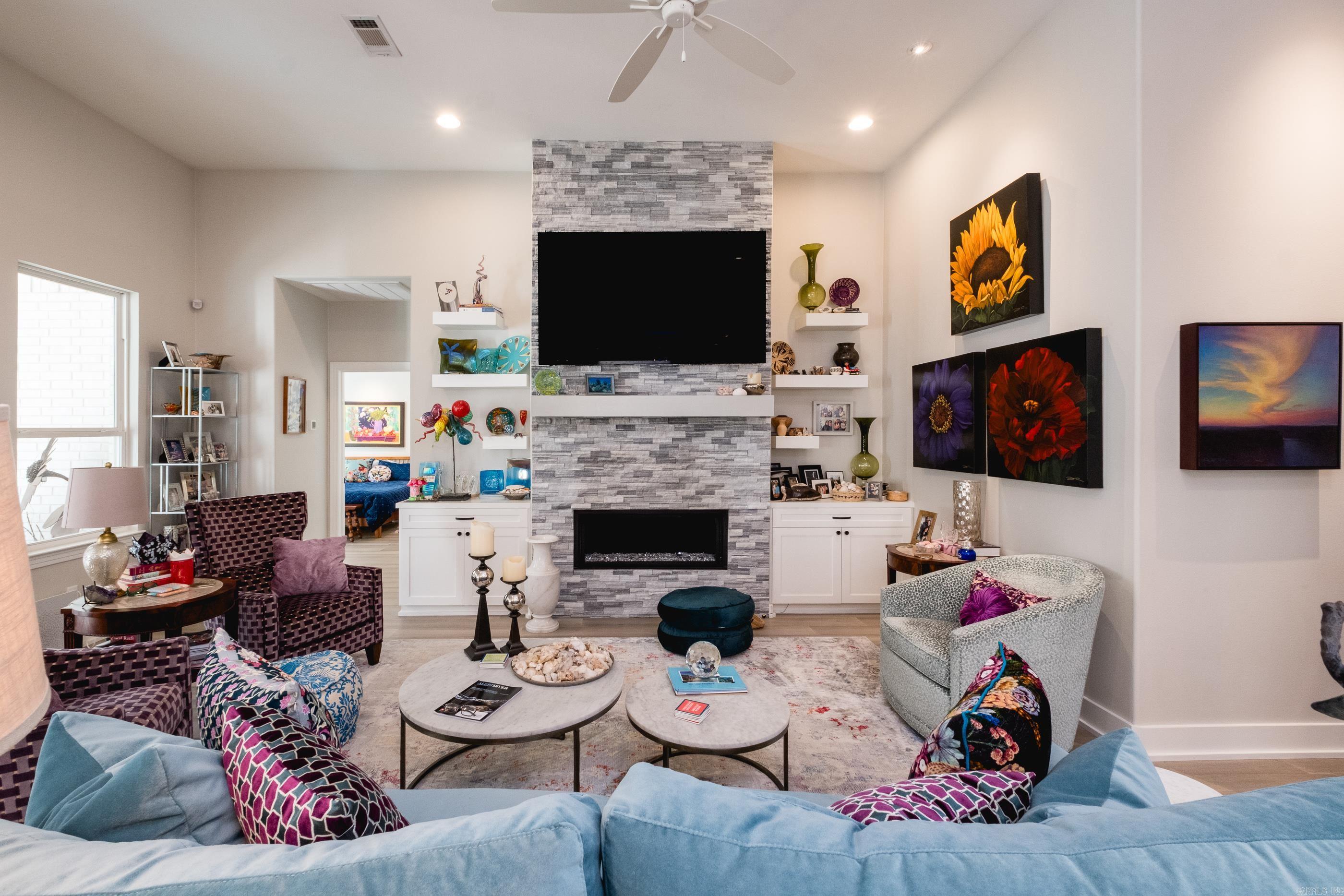 25 Belles Fleurs  Little Rock, AR