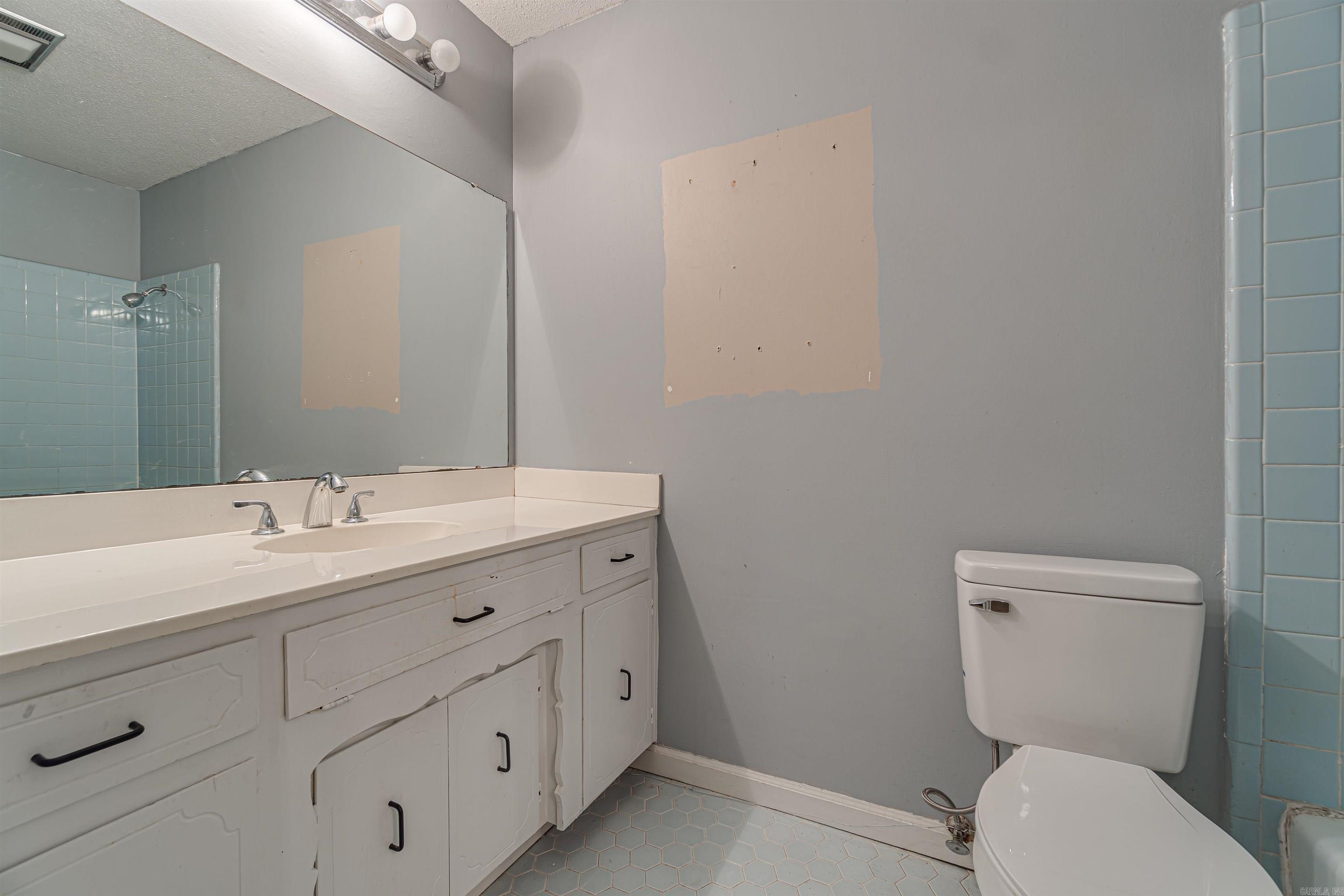 1123 Old Charter Court  Little Rock, AR