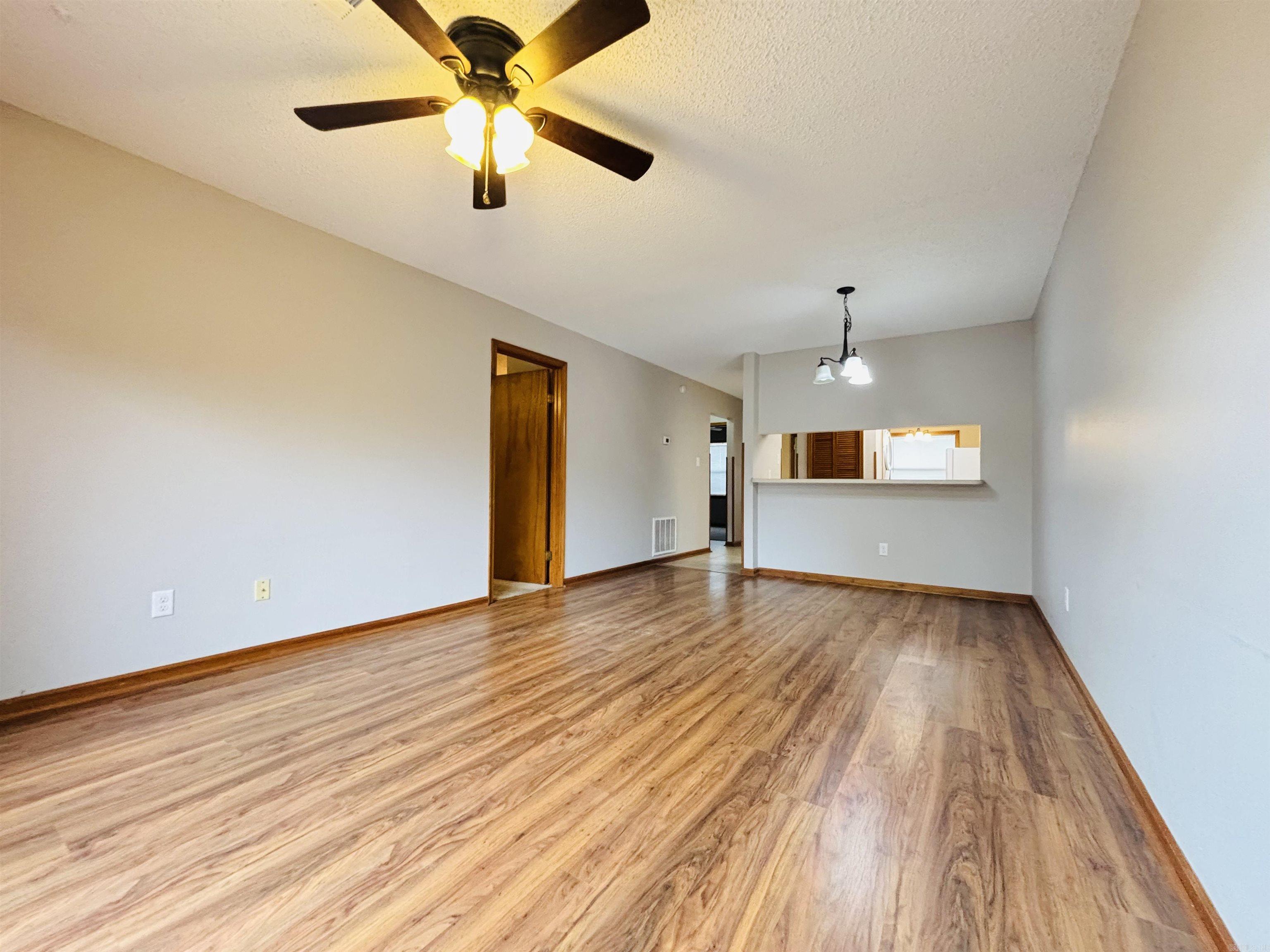 301 Hammond F-2  Hot Springs, AR