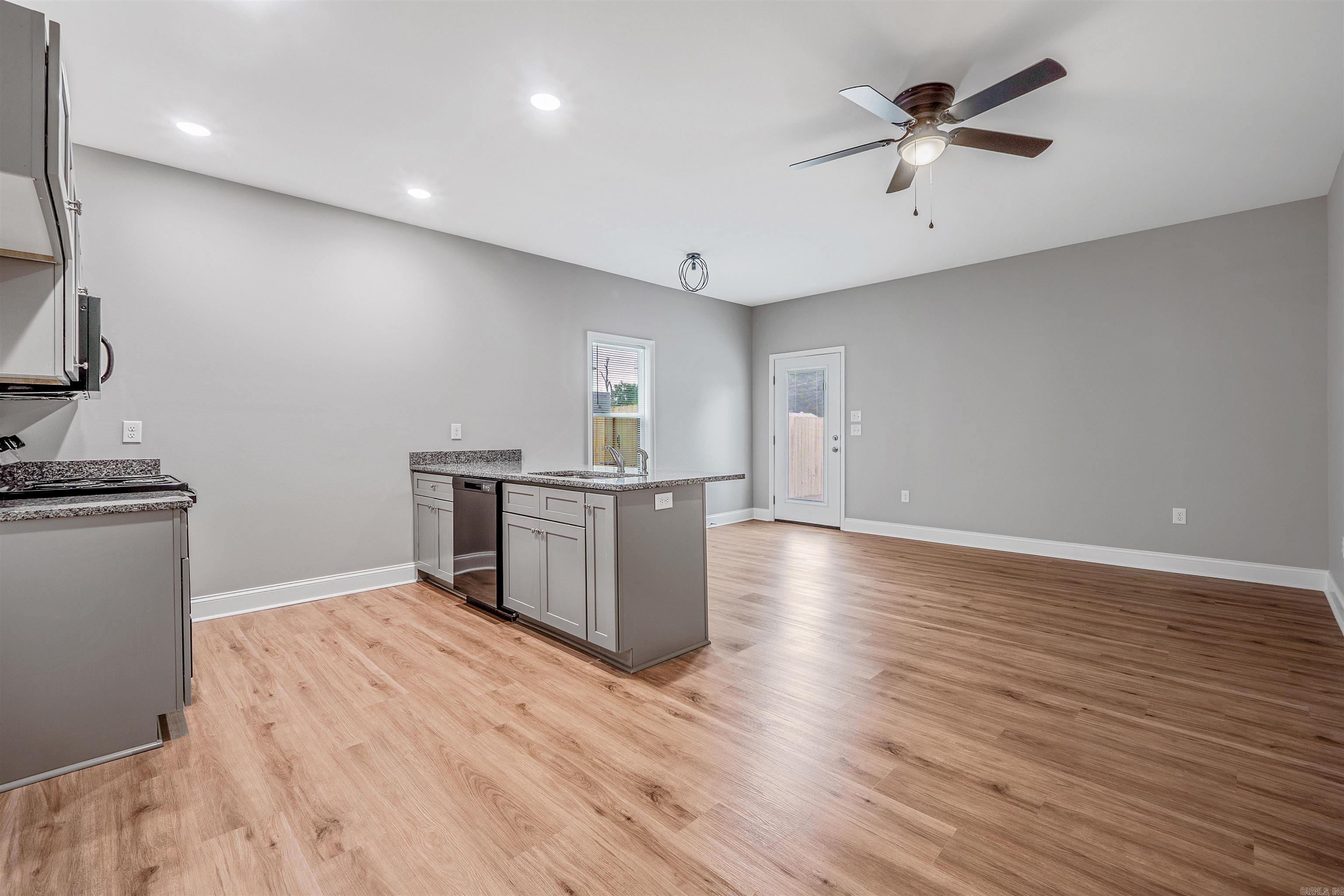 400 & 402 E Center  Jacksonville, AR