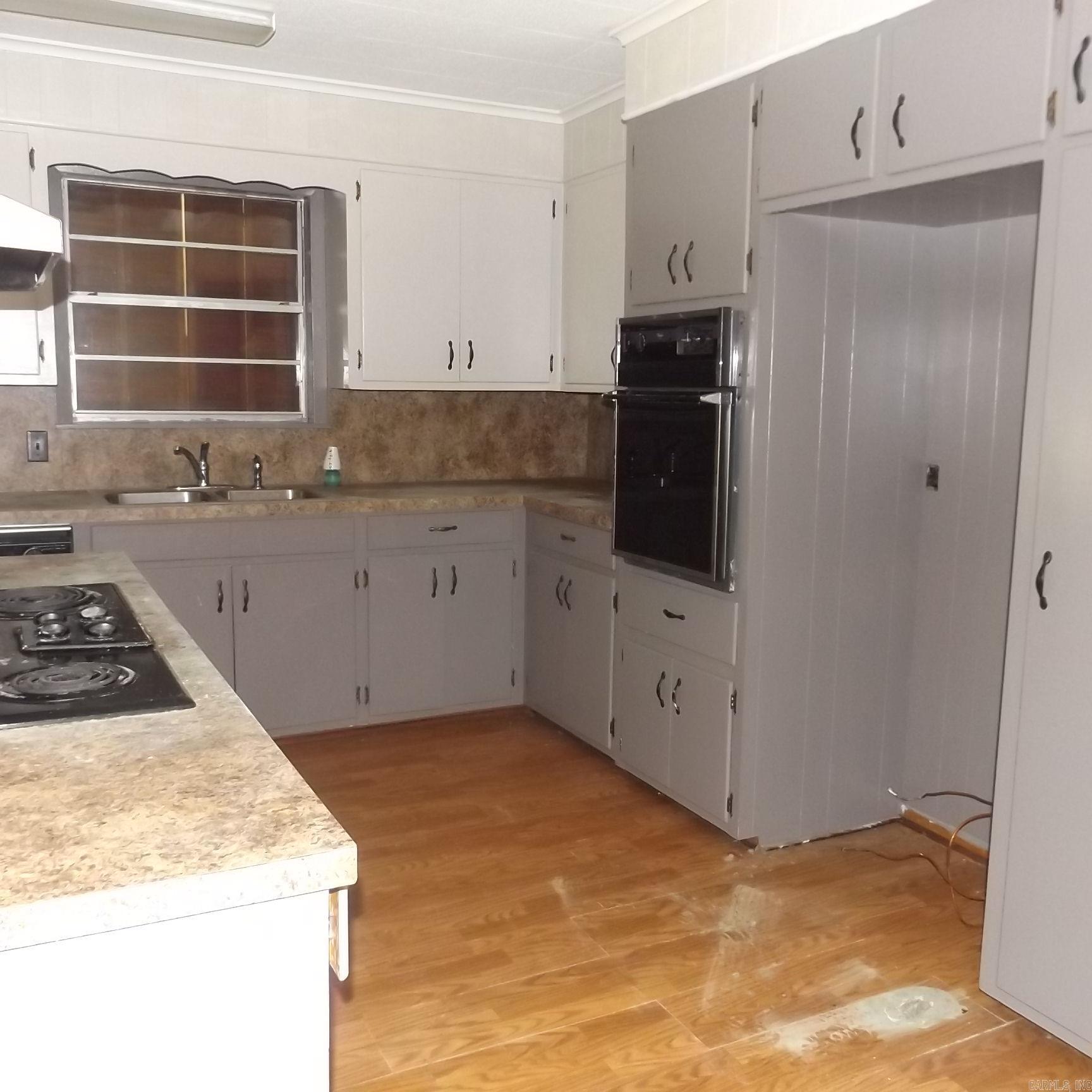 10594 Haynesville  Three Creeks, AR