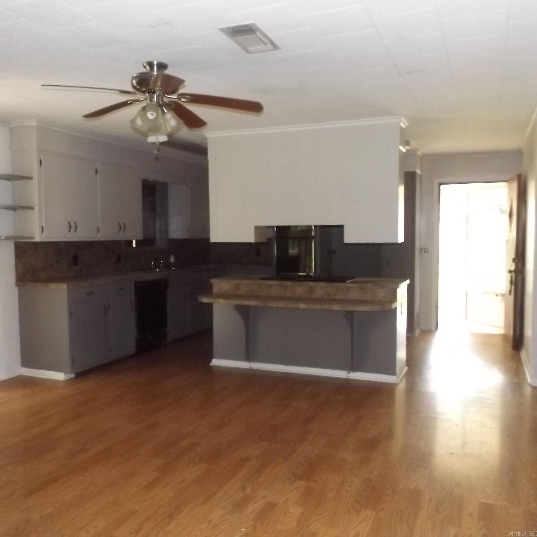 10594 Haynesville  Three Creeks, AR