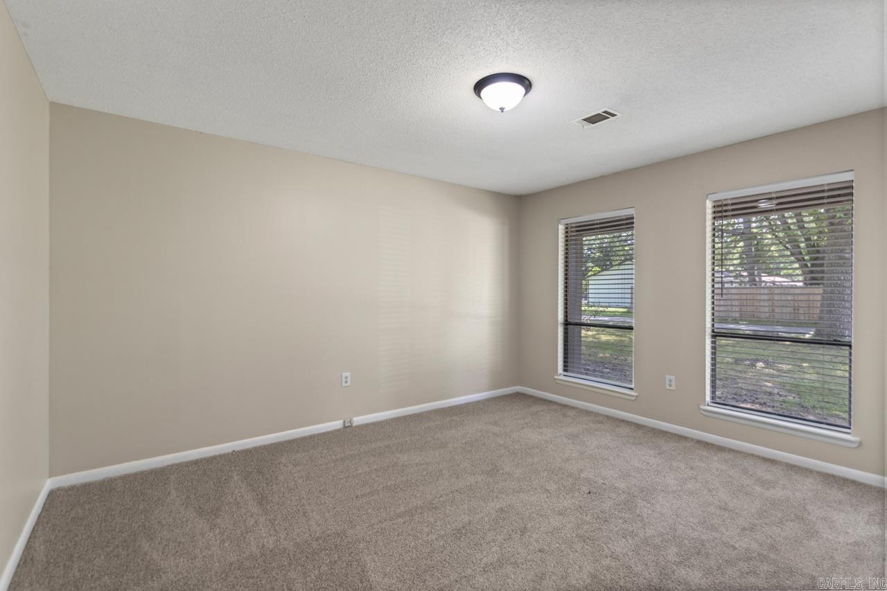 2107 West Street Conway, AR 72032