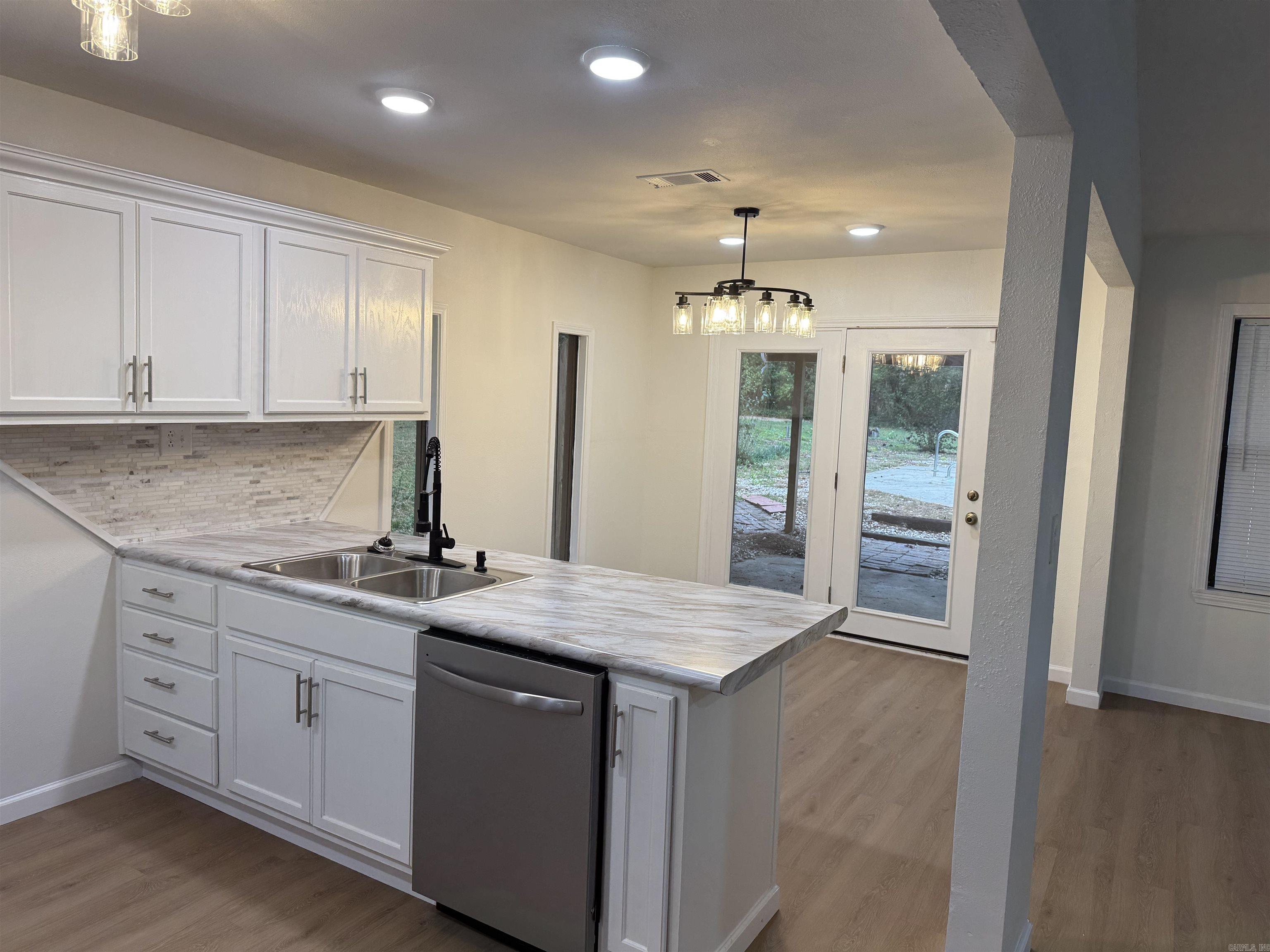 7507 S PINEWOOD Pine Bluff, AR 71603