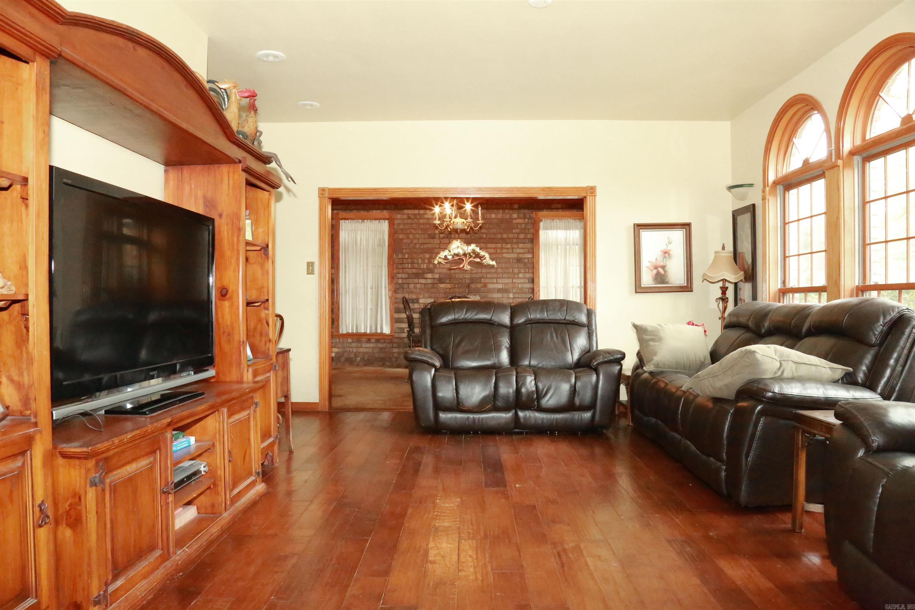 10812 Bay Ridge Drive Dardanelle, AR 72834