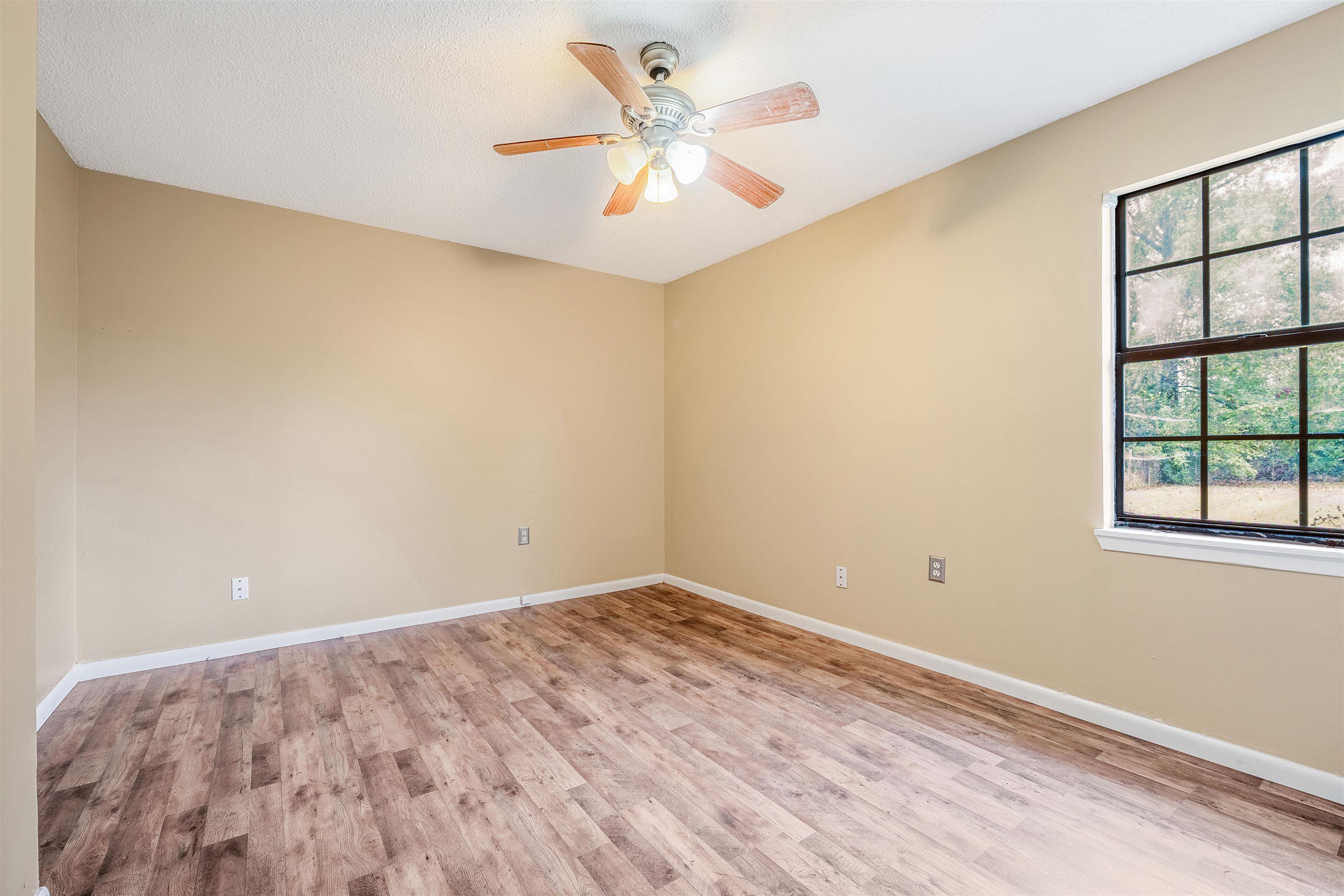 111 Holiday Terrace  Searcy, AR