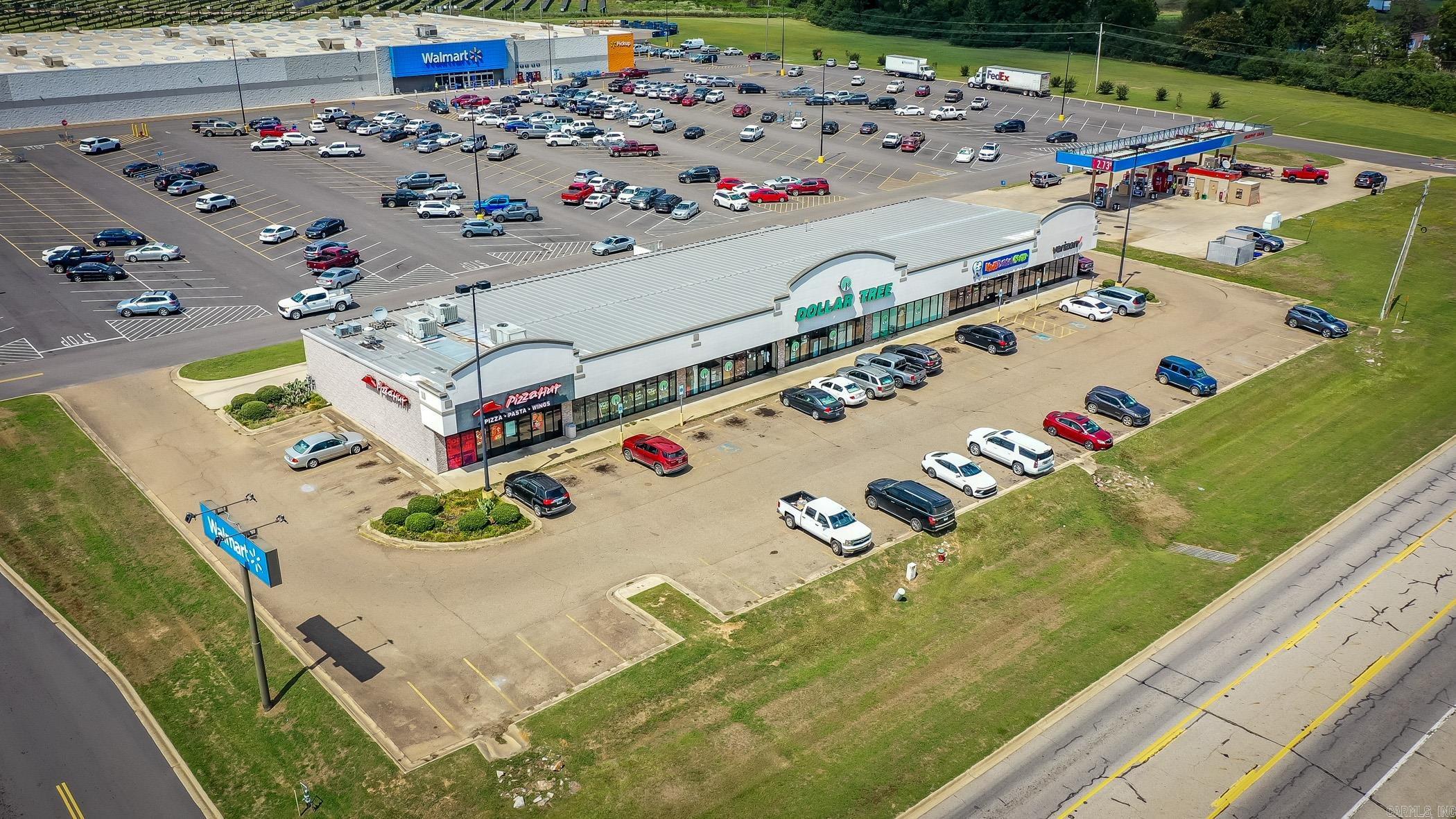 1716 S 4th  Nashville, AR