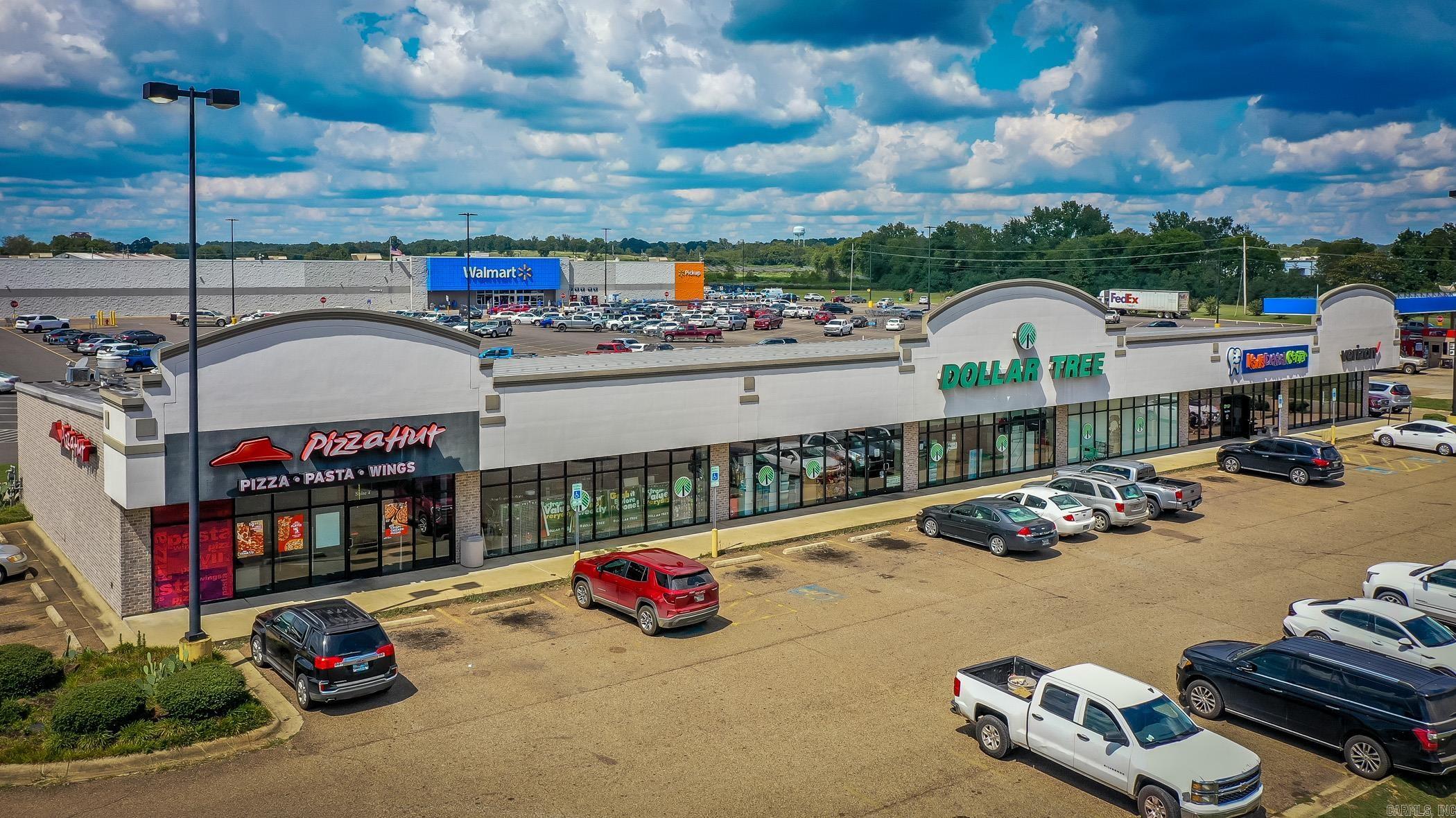 1716 S 4th  Nashville, AR