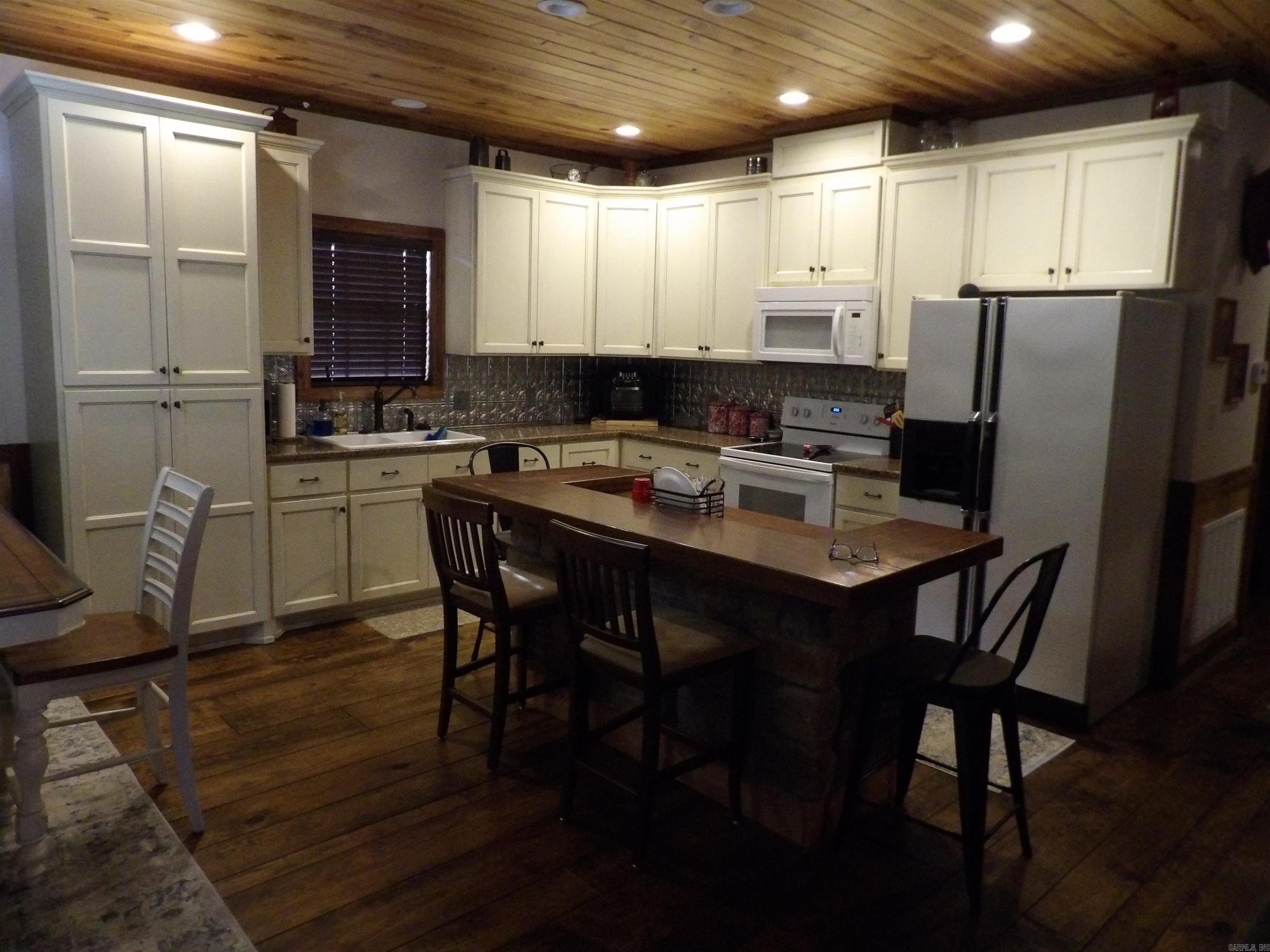 128 Bradley 955 Road Hermitage, AR 71647-0000